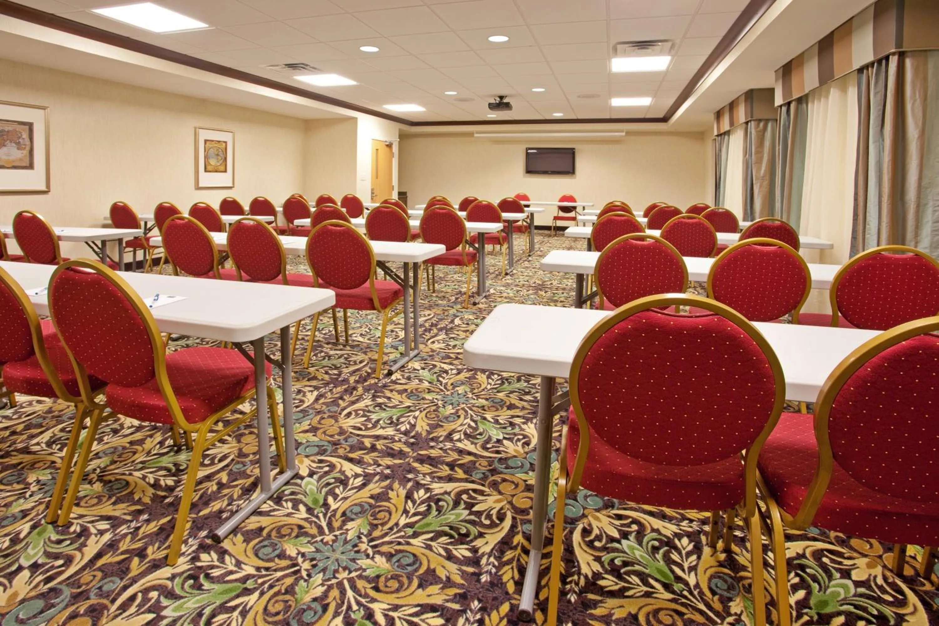 Meeting/conference room in Staybridge Suites Elkhart North by IHG