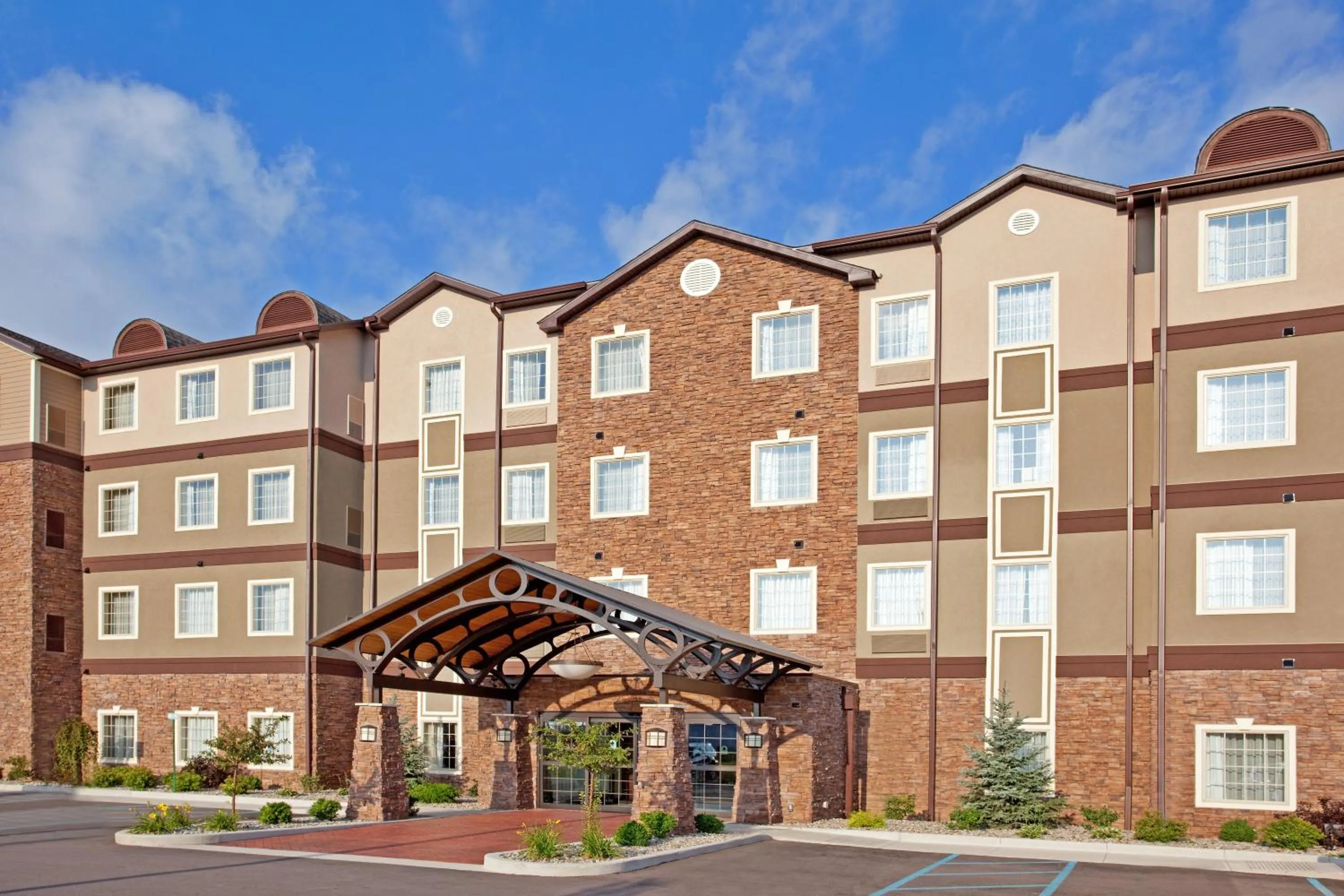 Property building in Staybridge Suites Elkhart North by IHG