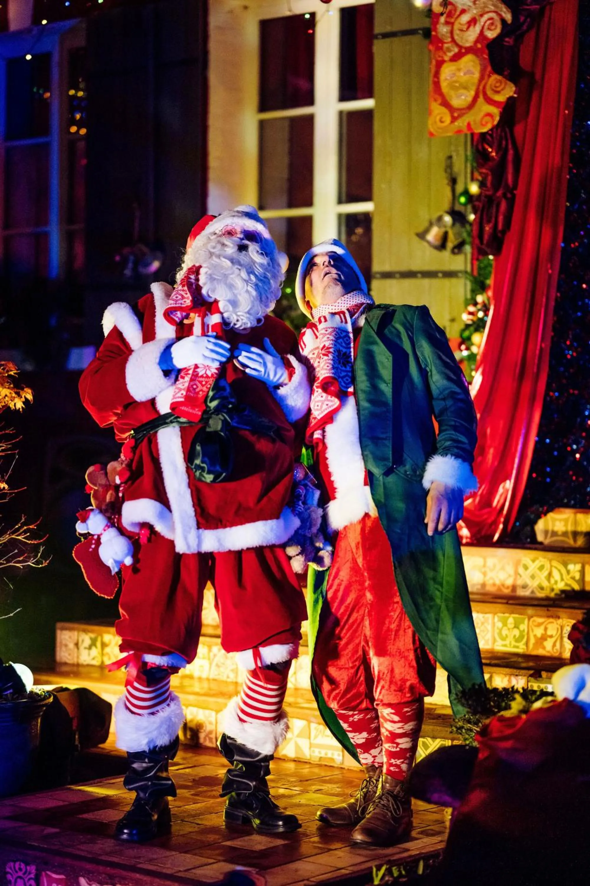 Evening entertainment in Au2 Maison d'Hôtes - Guest House Au2