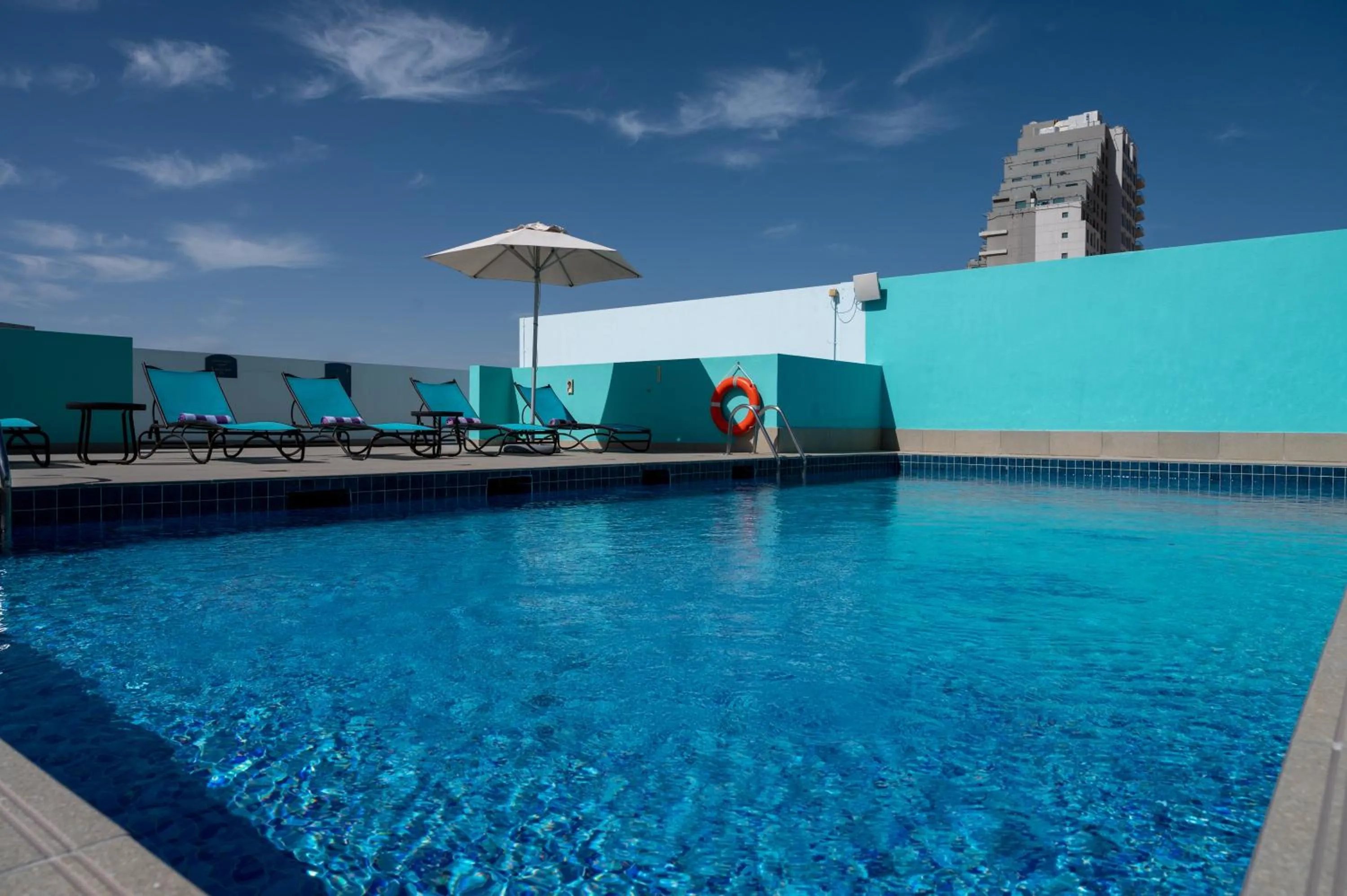 Swimming pool in Premier Inn Dubai Silicon Oasis - An Emirates Group Company