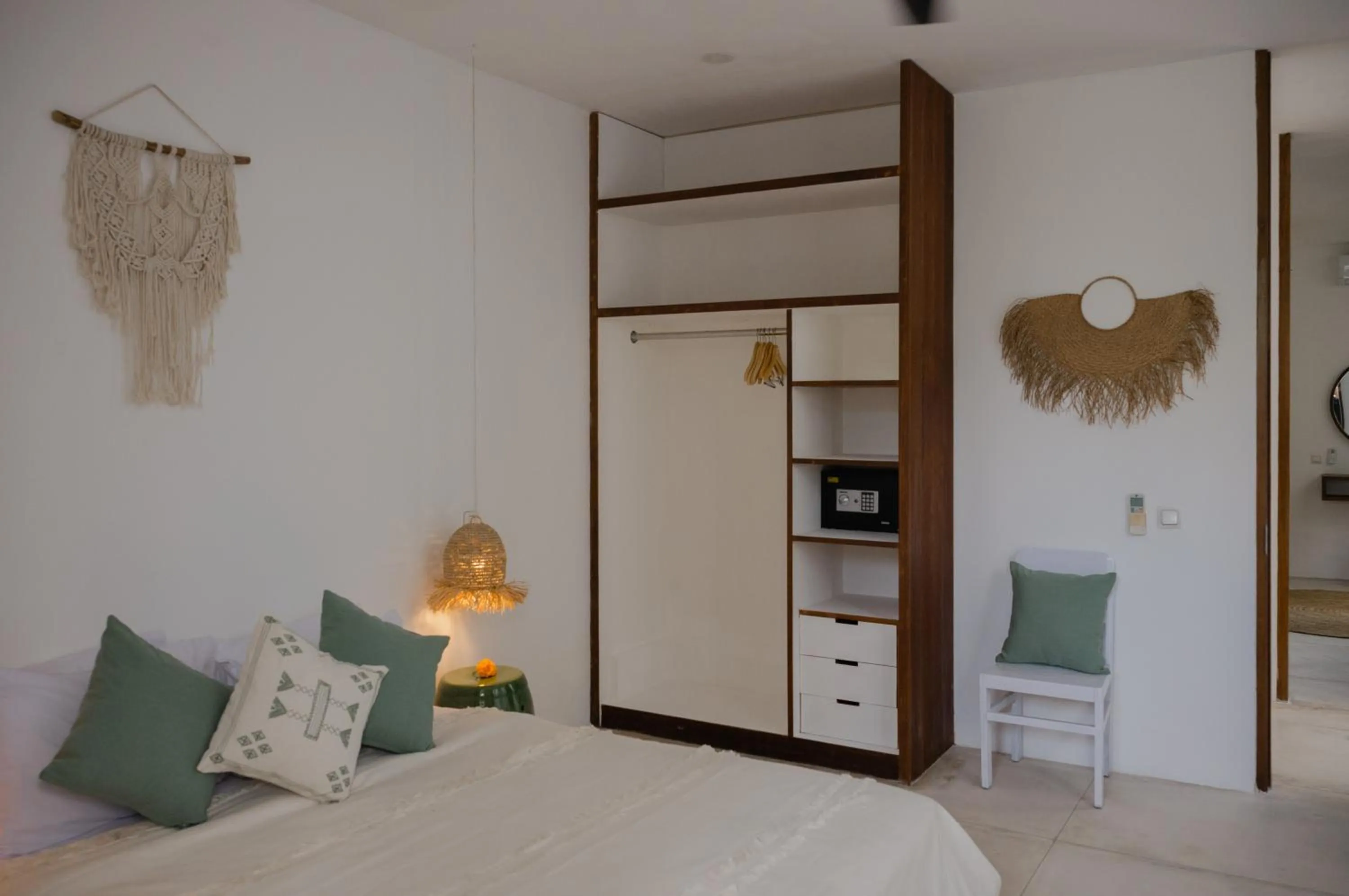 Bedroom, Bed in The Bed by The Sea