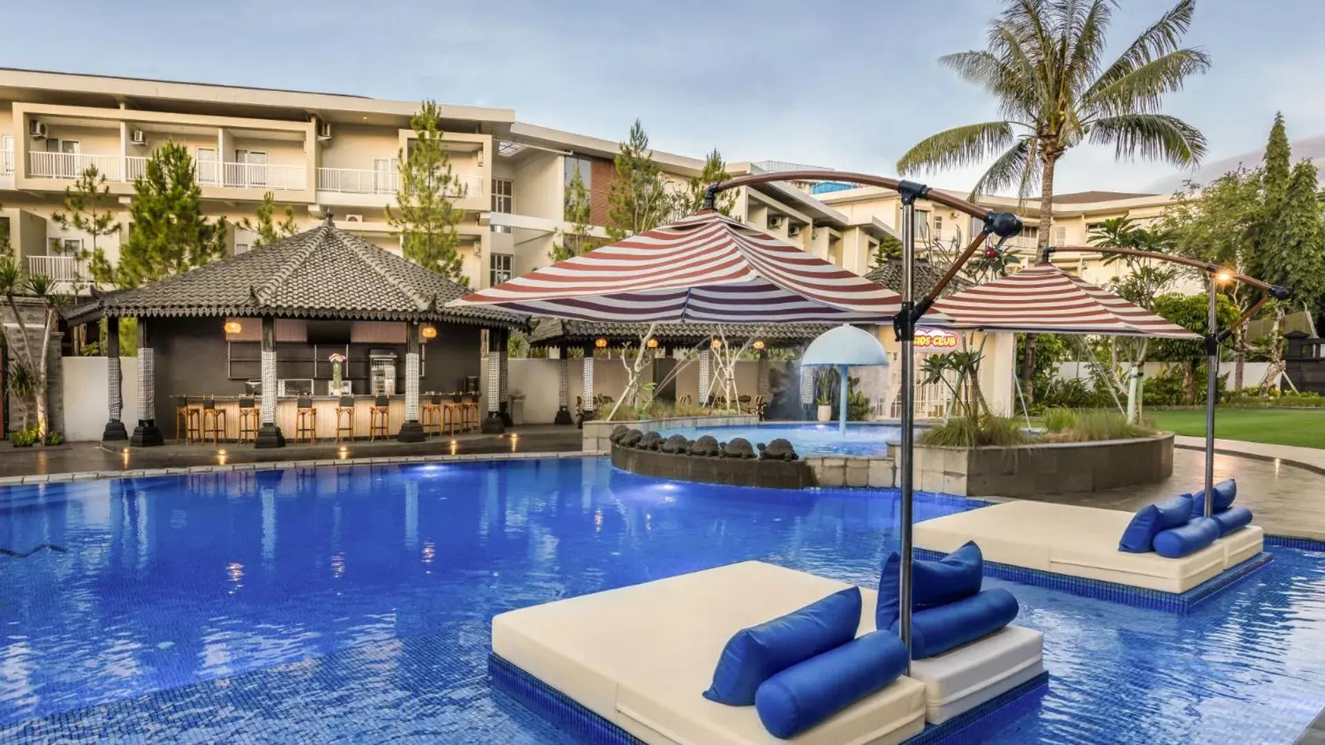 Swimming pool in The Wujil Resort & Conventions Swimming pool in The Wujil Resort & Conventions