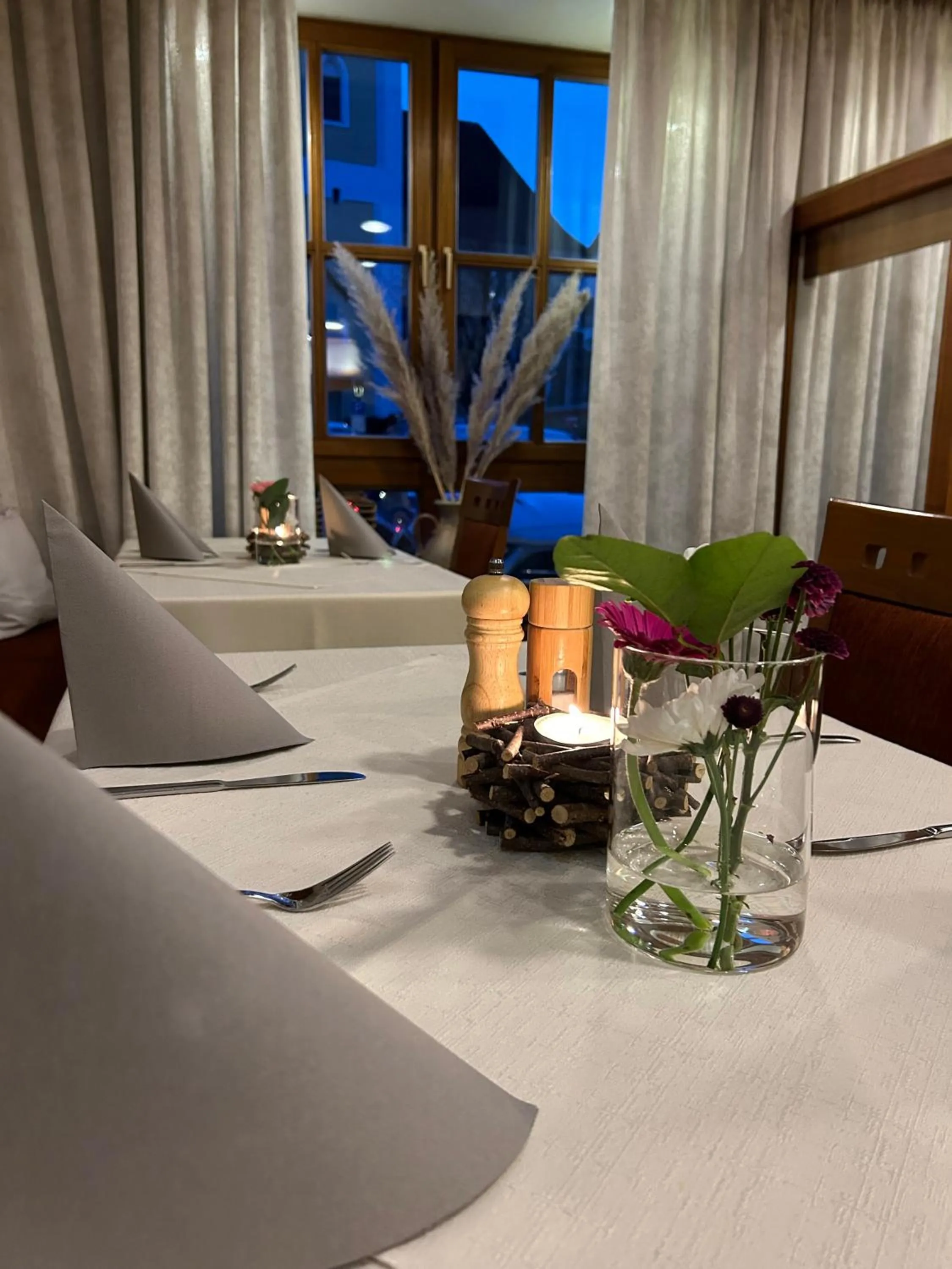Restaurant/places to eat in Hotel Gasthof Zur Post
