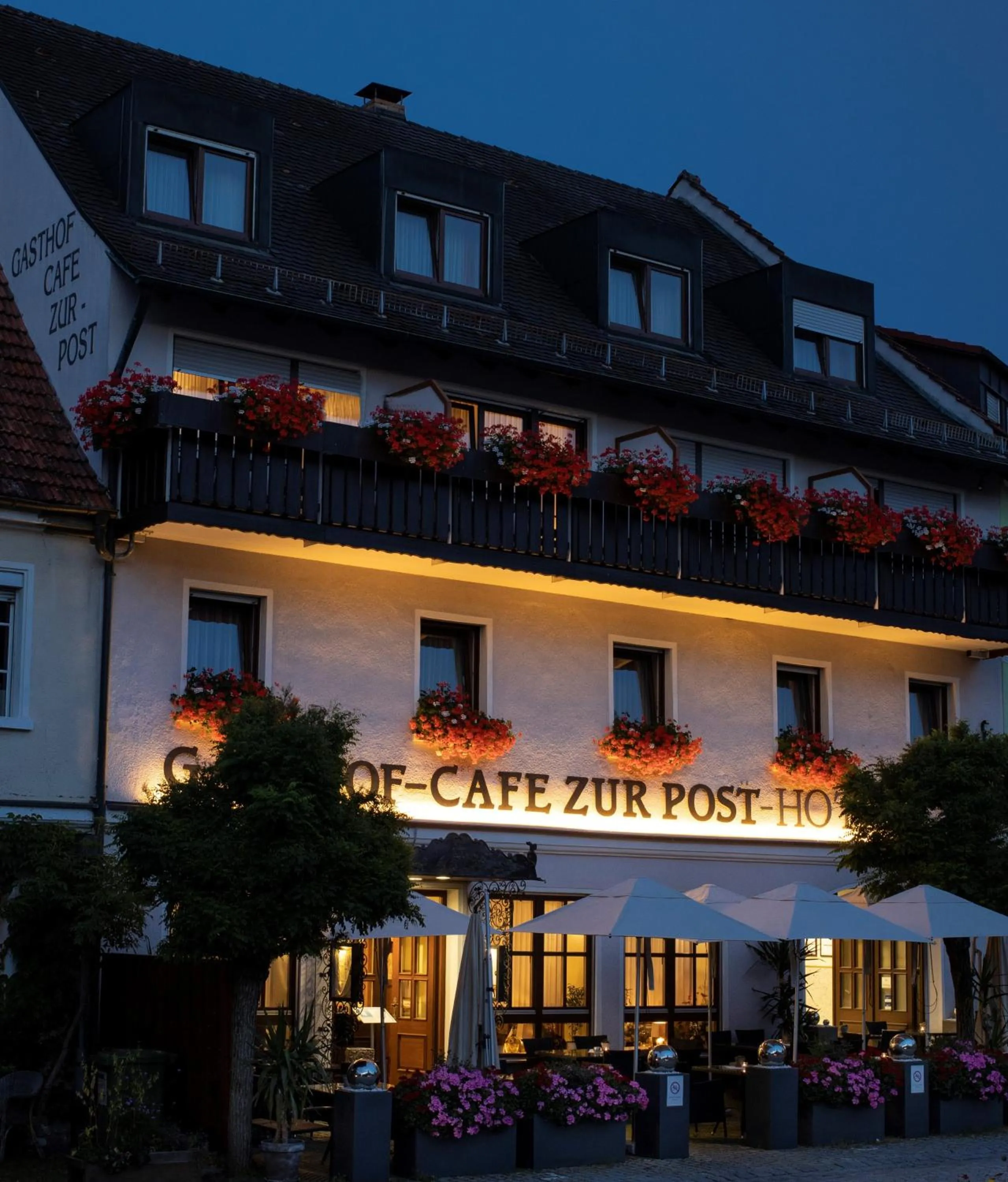 Property building in Hotel Gasthof Zur Post