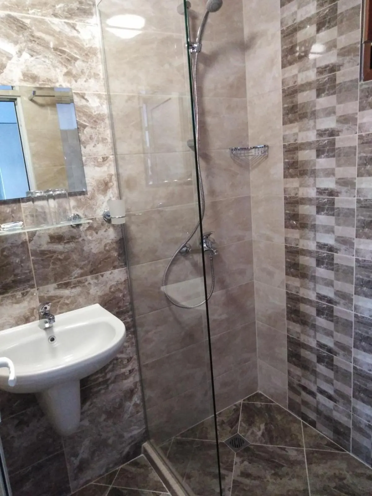 Bathroom in Complex Fichoza