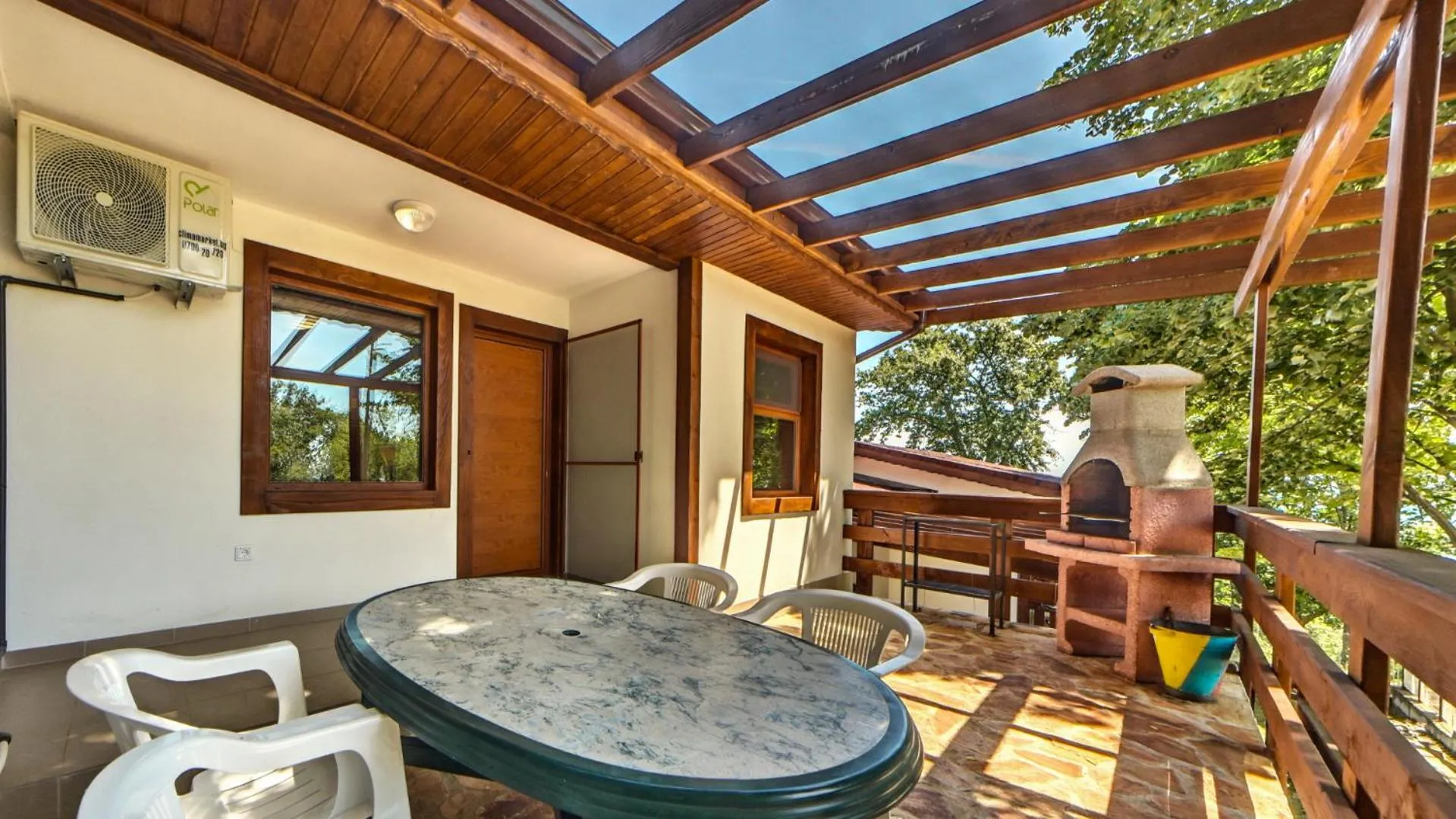 Communal lounge/ TV room in Complex Fichoza