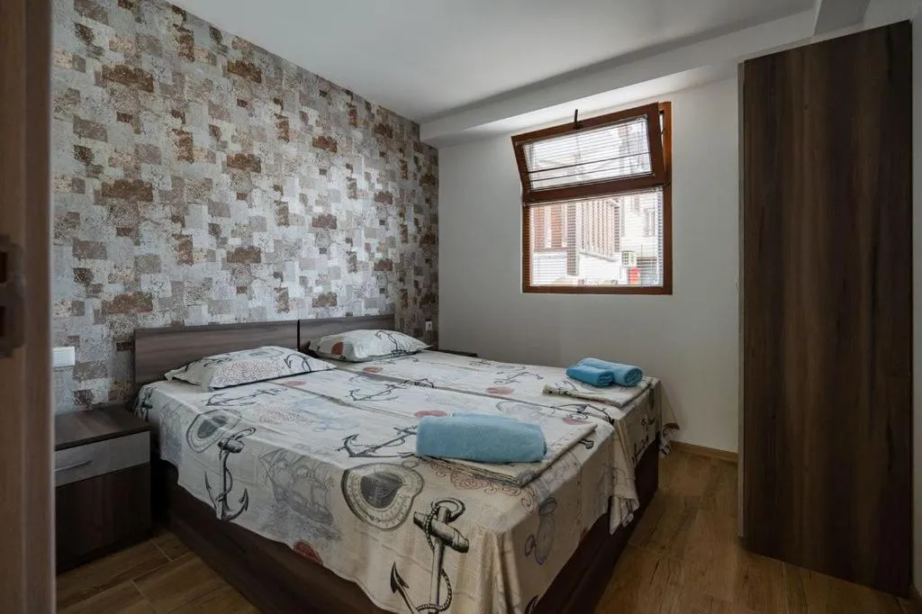 Bed in Complex Fichoza