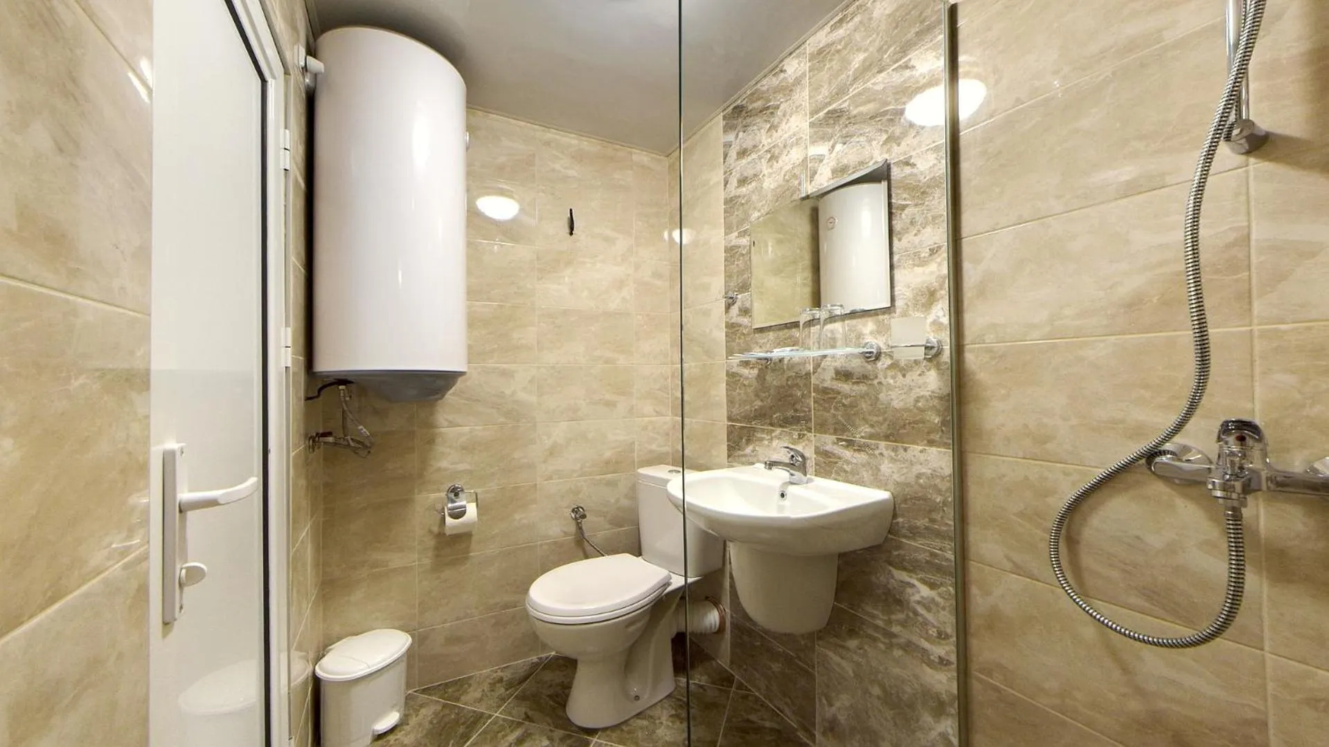 Bathroom in Complex Fichoza