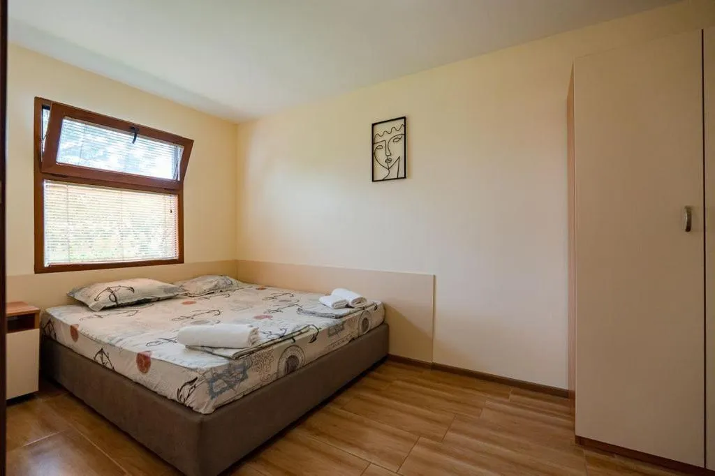 Bed in Complex Fichoza