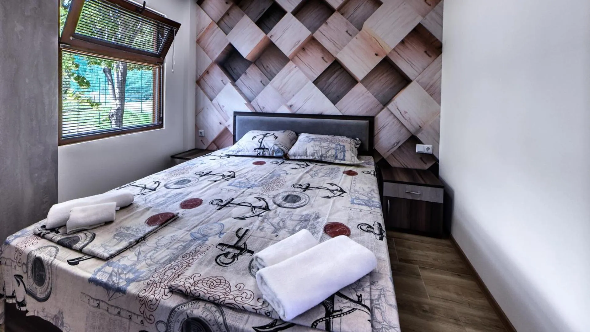 Bed in Complex Fichoza