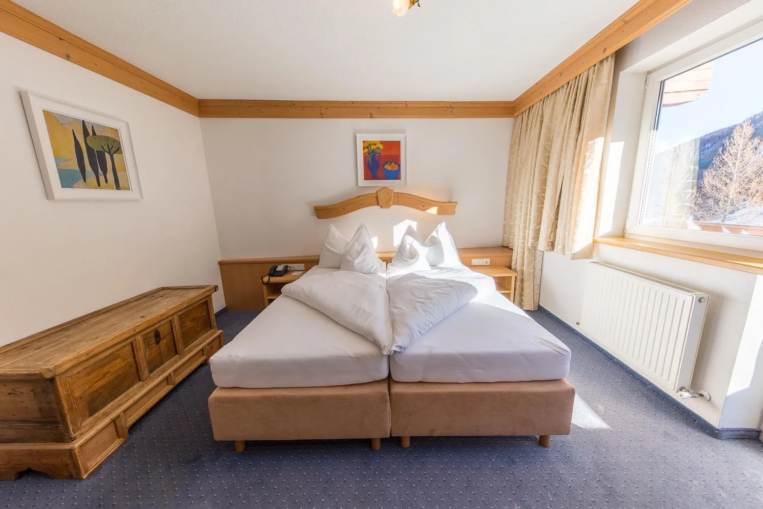 Bed in Hotel Karl Schranz