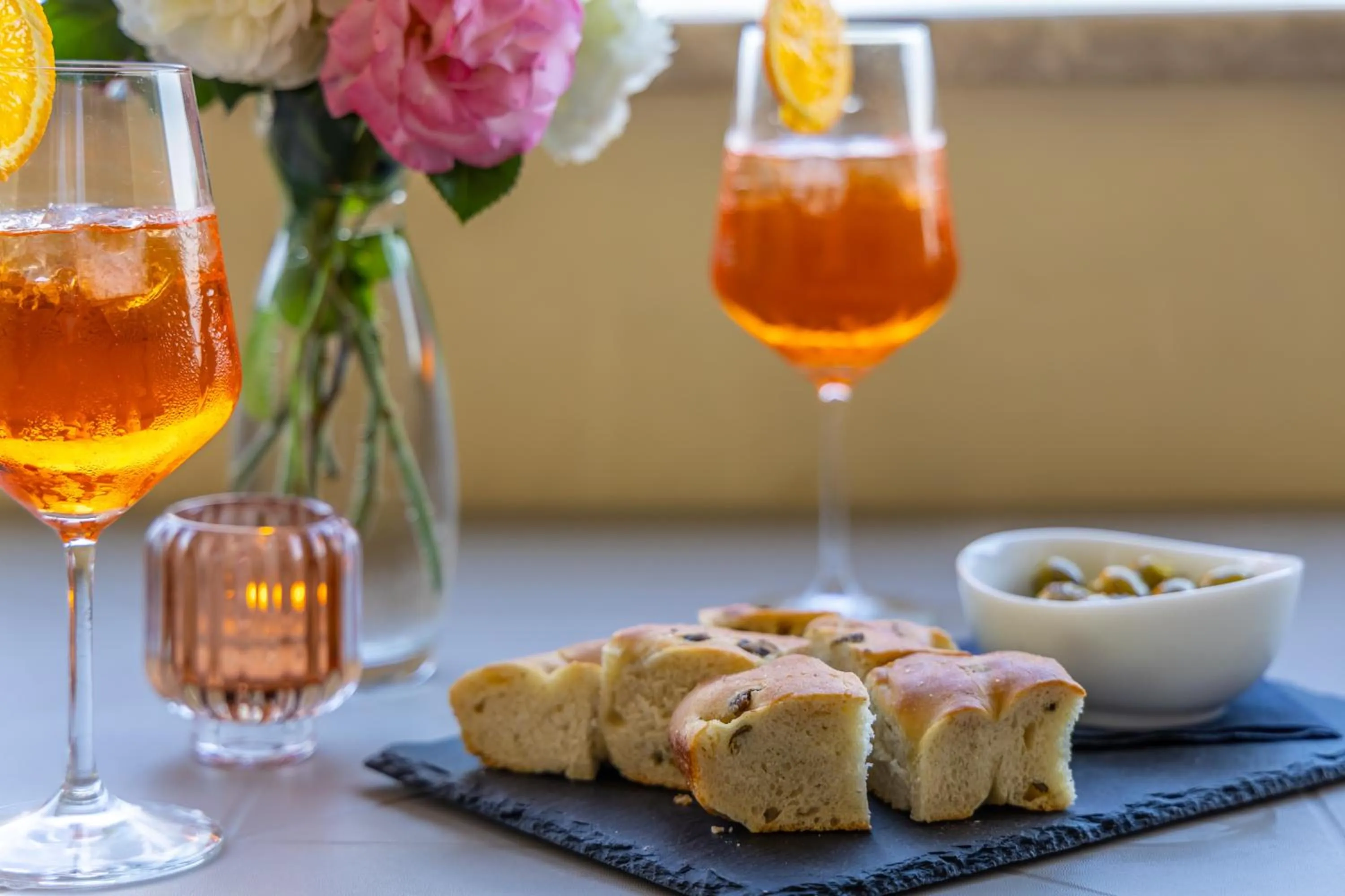 Food and drinks in Hotel Meandro - Lake View