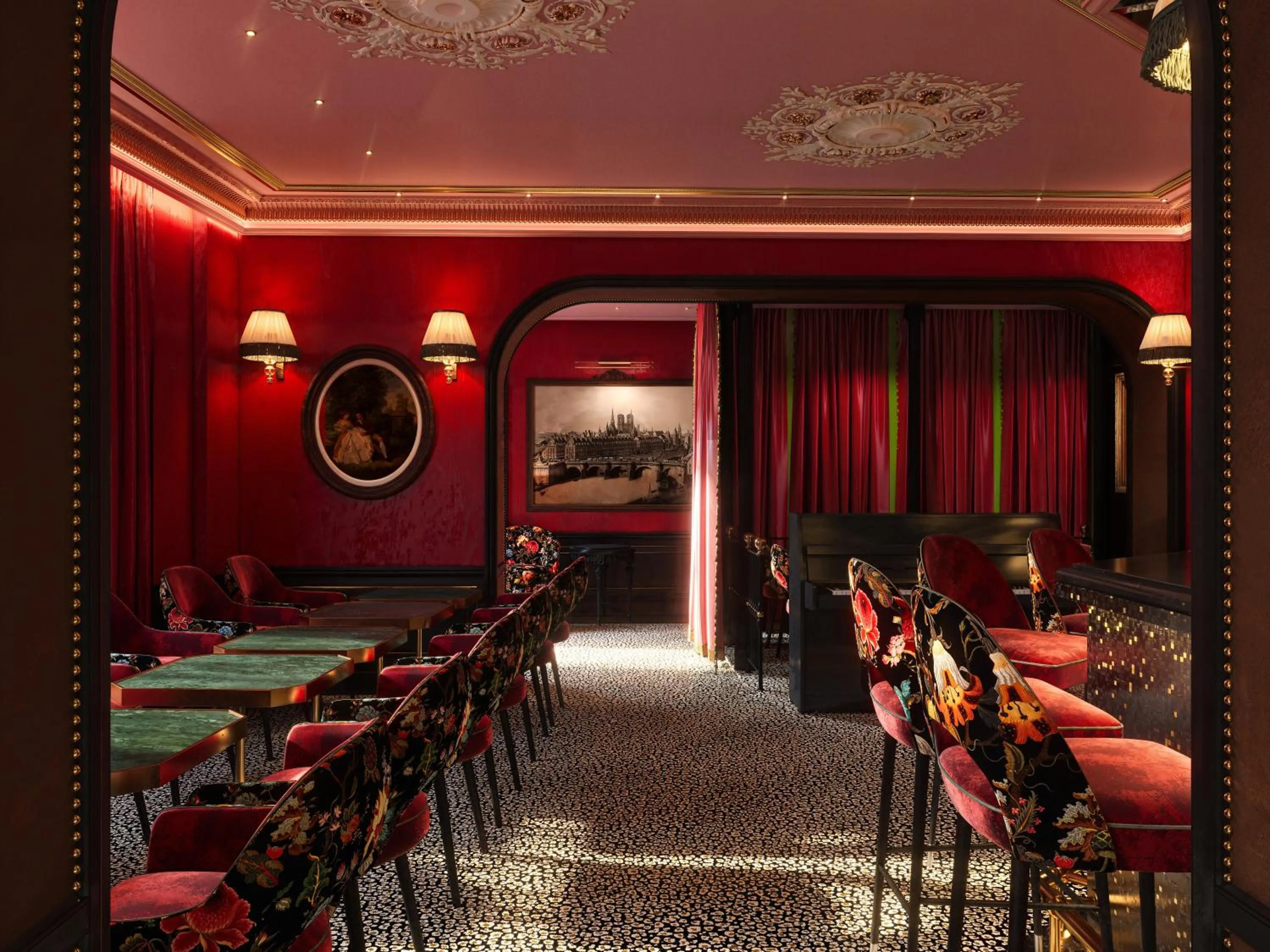 Lounge or bar in Grand Tonic hôtel & SPA Paris