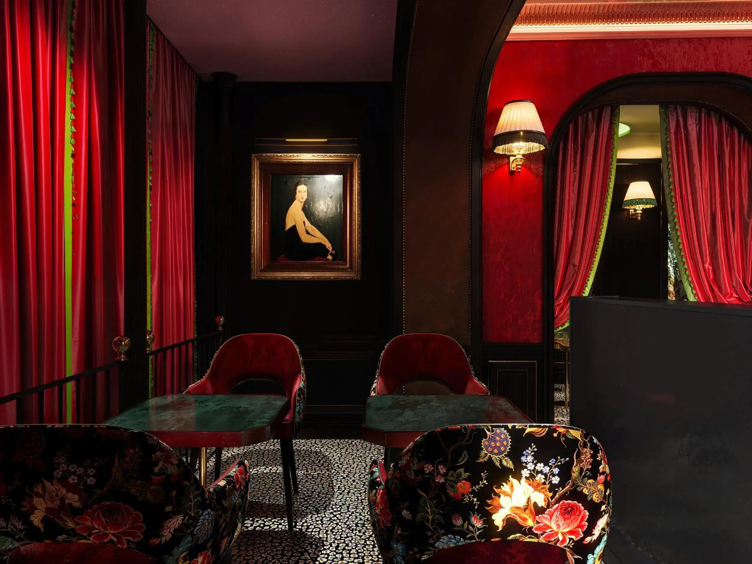 Lounge or bar in Grand Tonic hôtel & SPA Paris Lounge or bar in Grand Tonic hôtel & SPA Paris