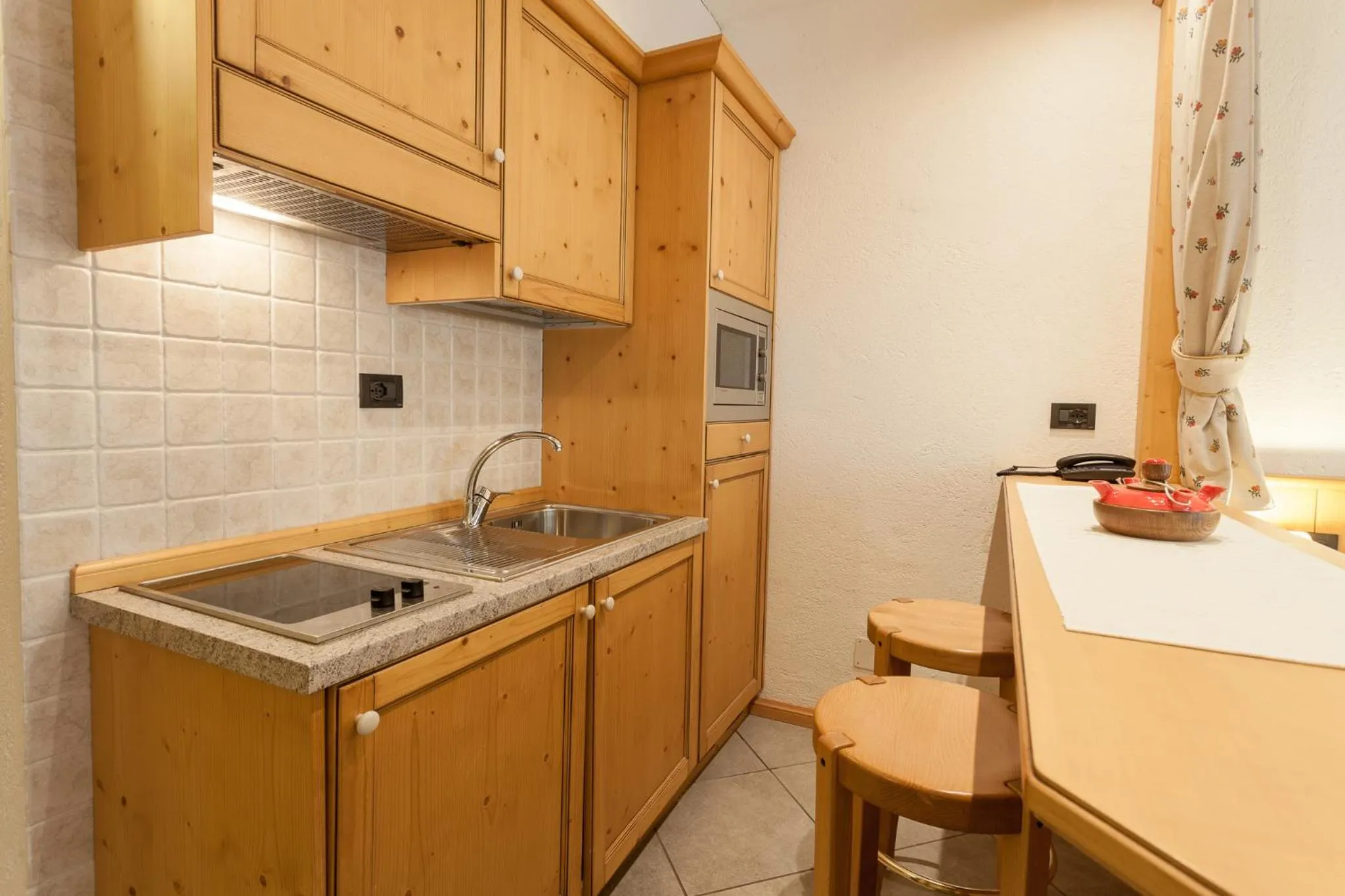 Kitchen or kitchenette in Hotel Vallée Blanche Courmayeur