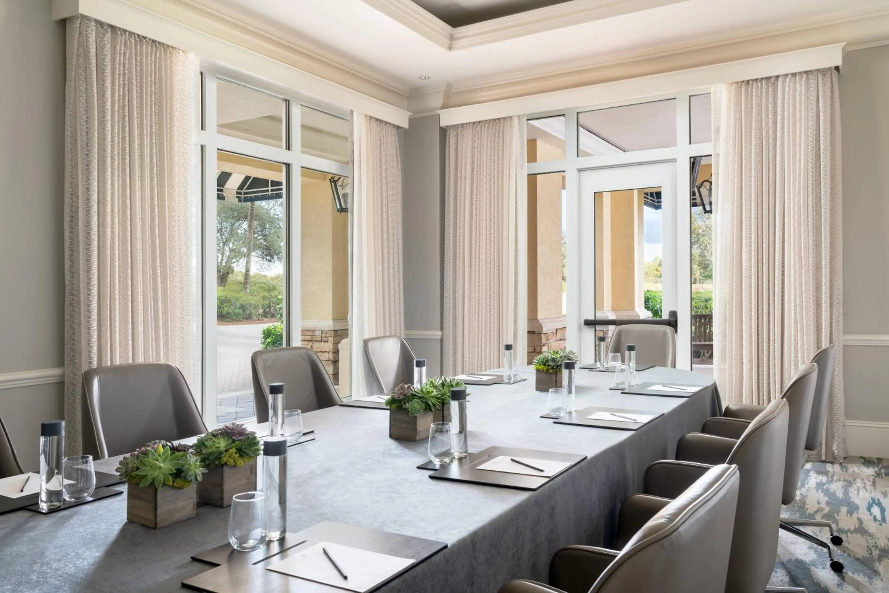 Meeting/conference room in The Ritz-Carlton Naples, Tiburon