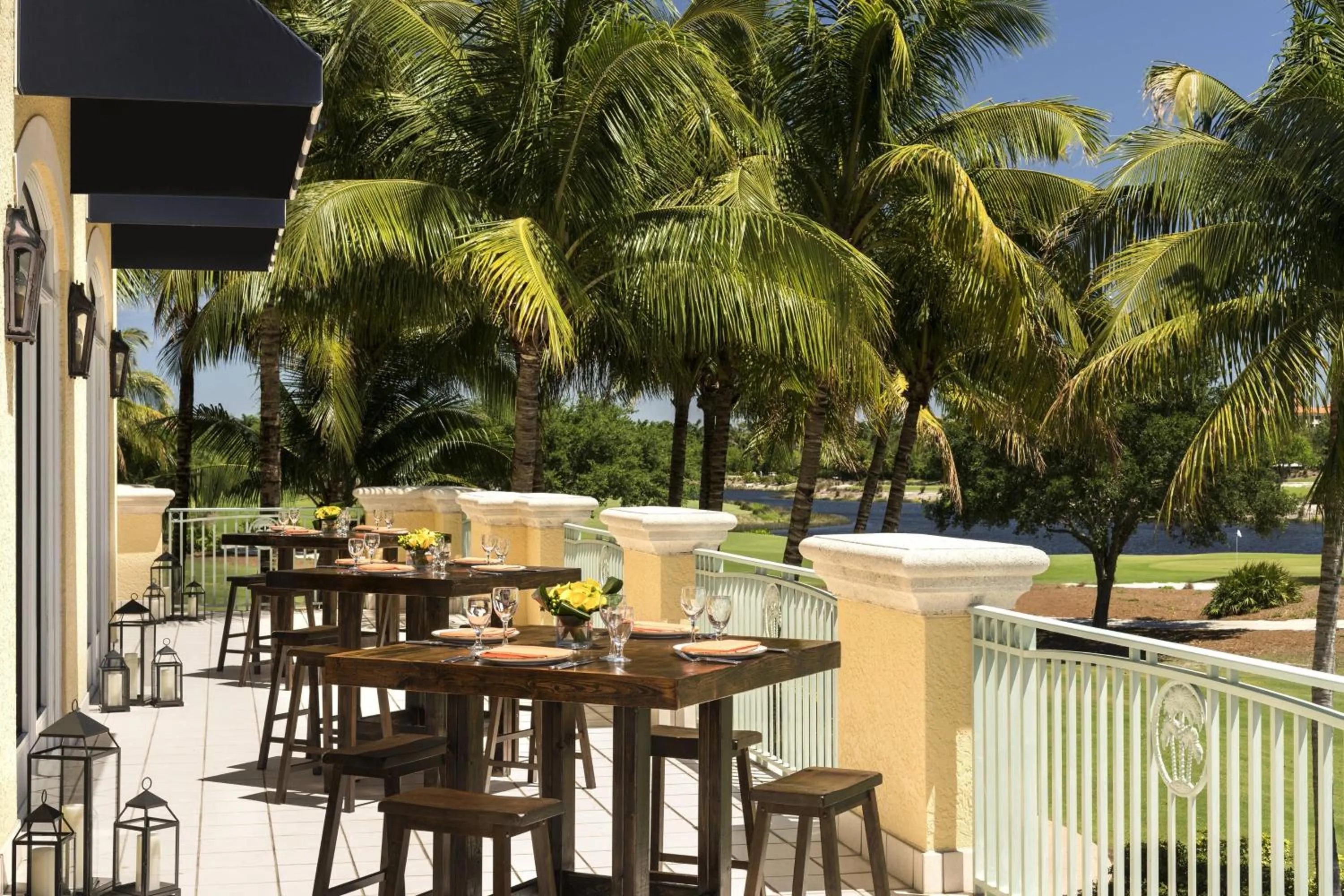 Restaurant/places to eat in The Ritz-Carlton Naples, Tiburon