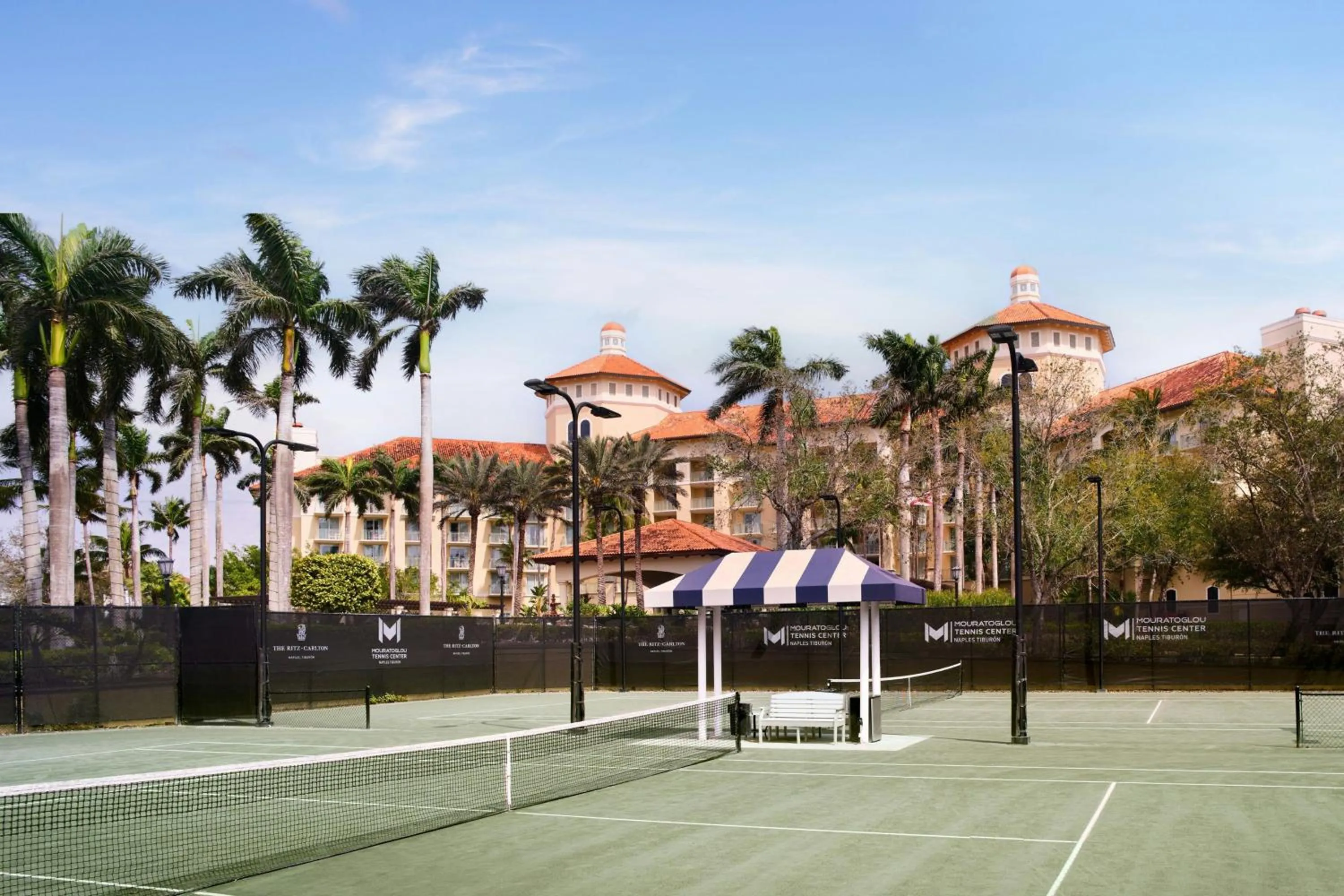 Tennis court in The Ritz-Carlton Naples, Tiburon