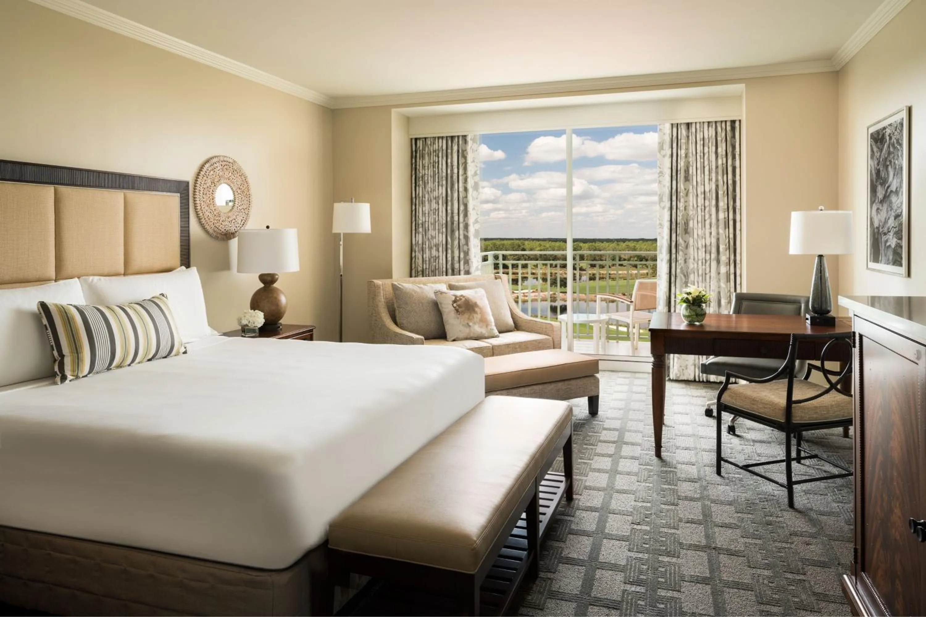 Photo of the whole room, Bed in The Ritz-Carlton Naples, Tiburon