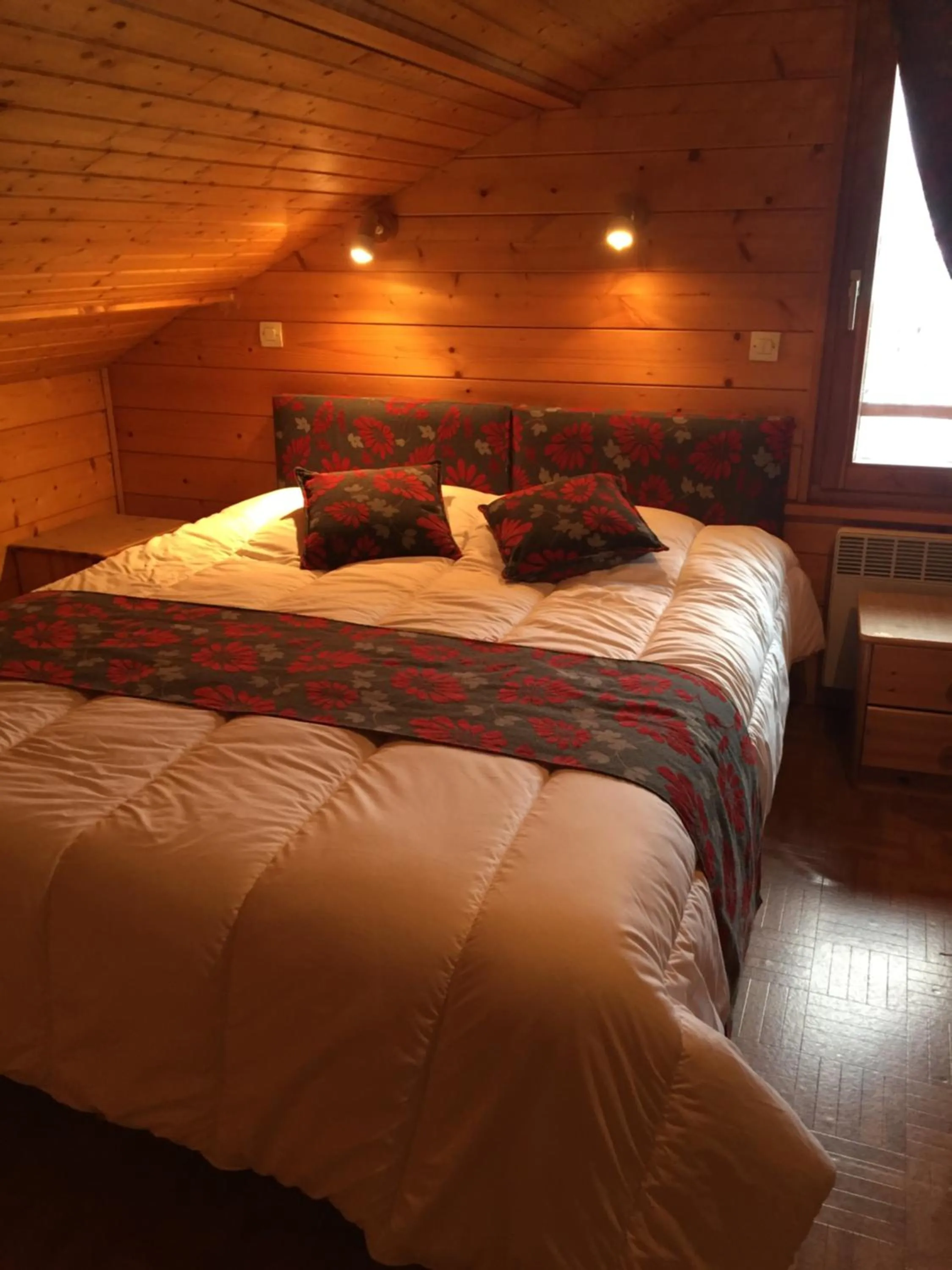 Bed in Les Bruyeres wi fi