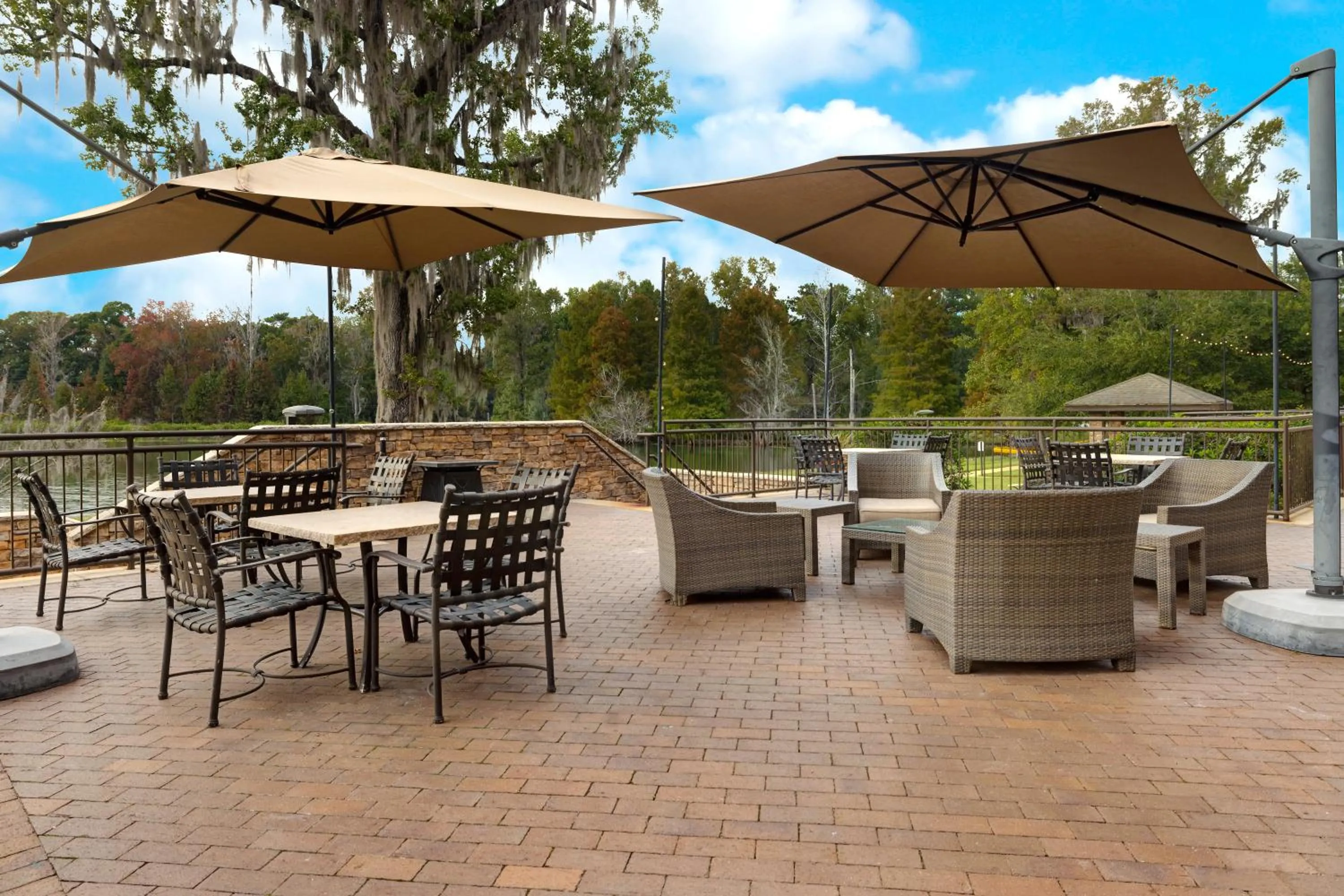 Patio in Staybridge Suites Tallahassee I-10 East by IHG