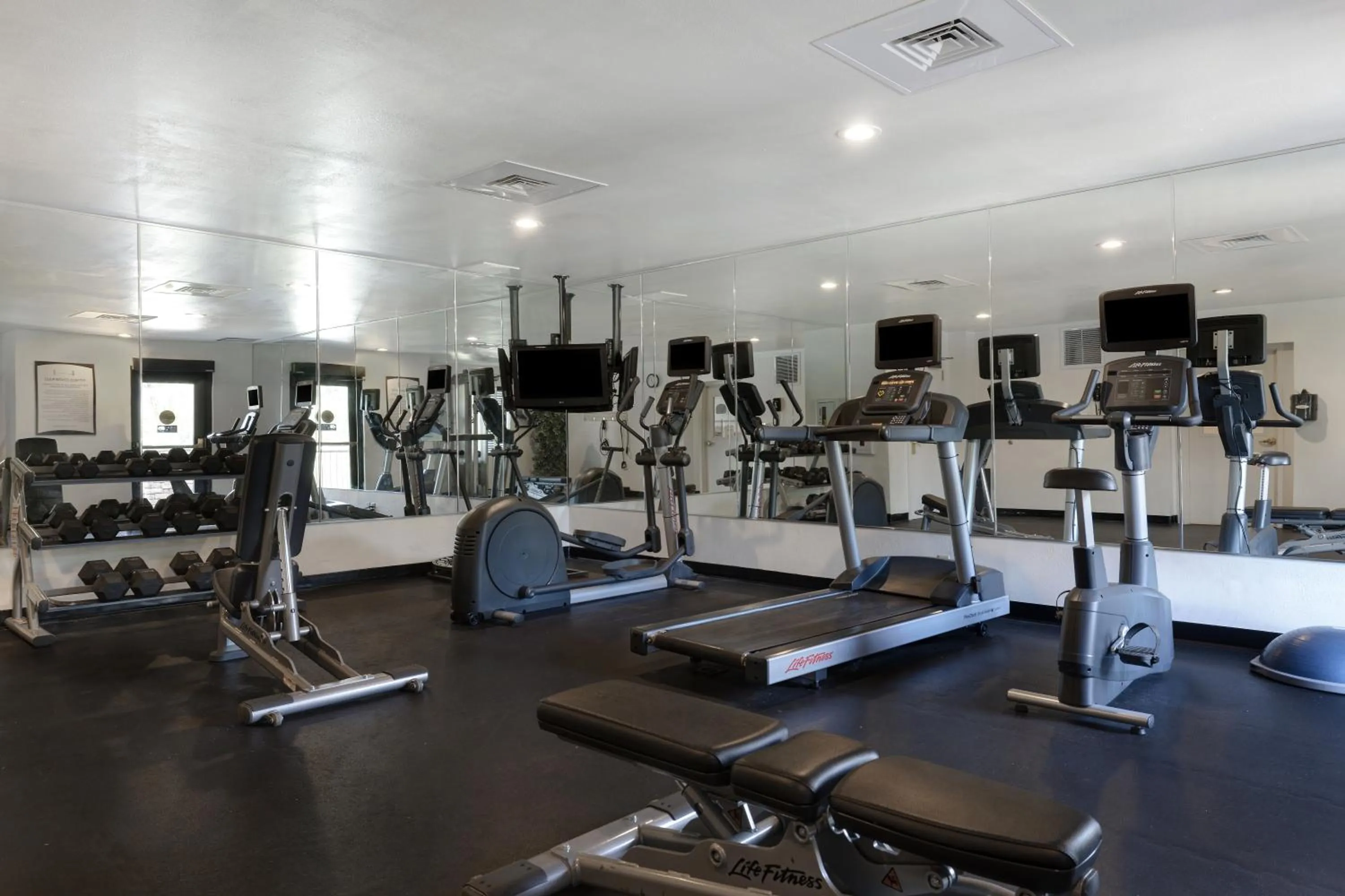 Fitness centre/facilities in Staybridge Suites Tallahassee I-10 East by IHG