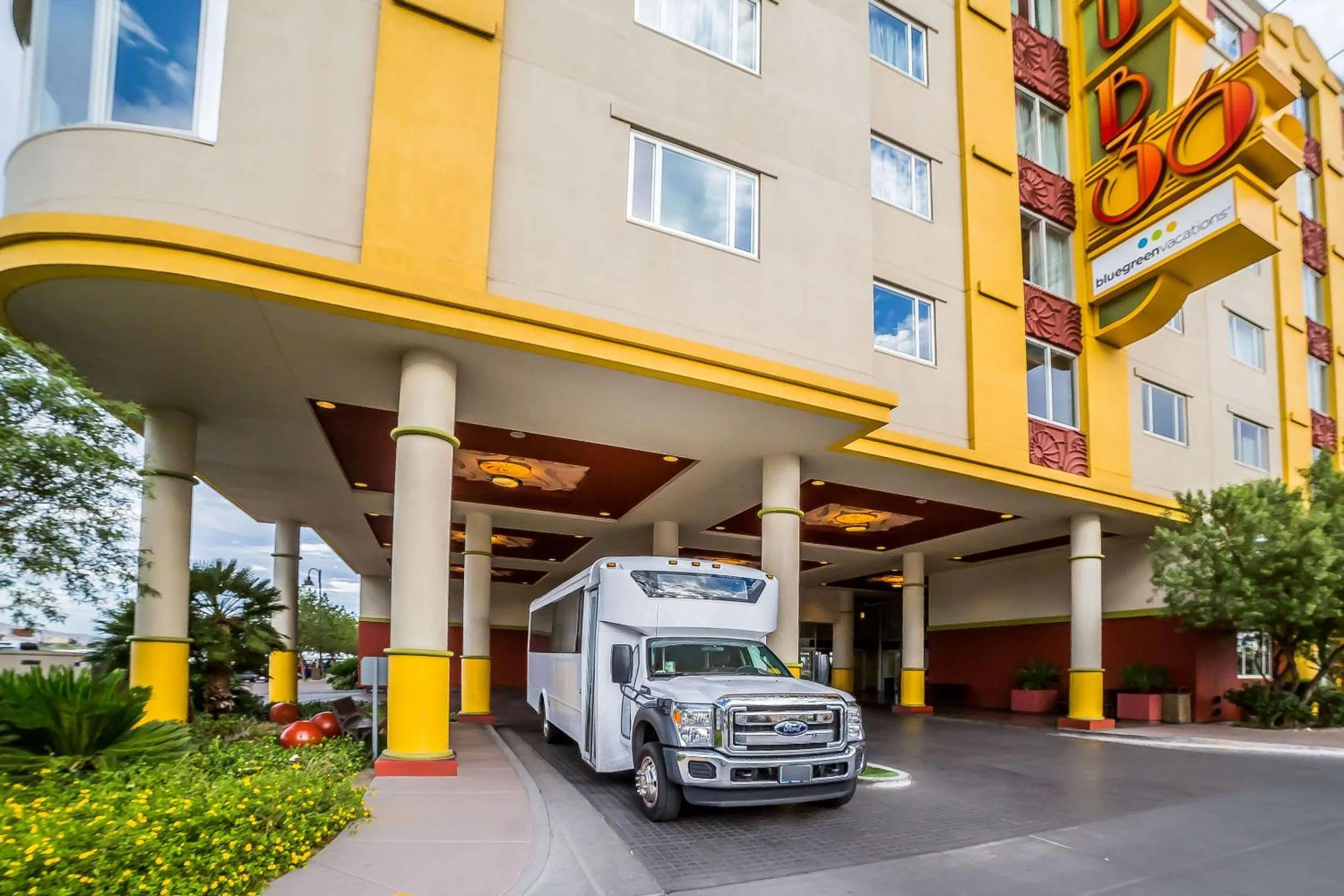 Property building in Bluegreen Vacations Club 36, an Ascend Collection Resort