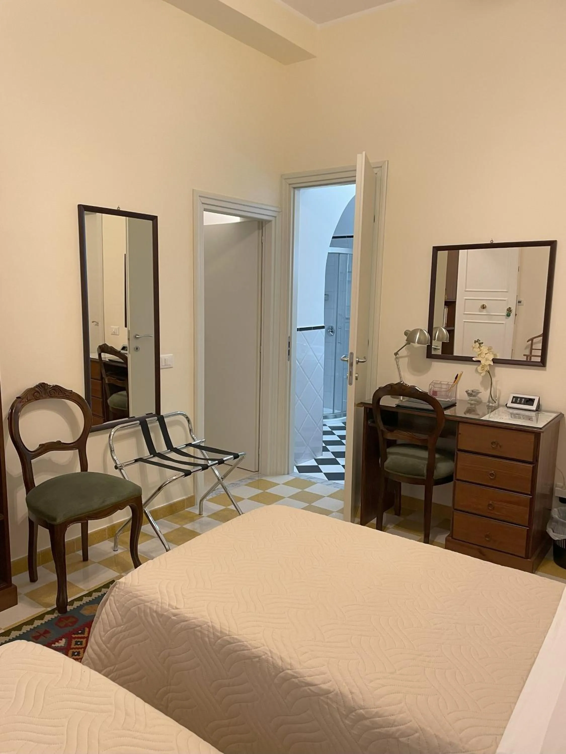 Photo of the whole room, Bed in 301B&B