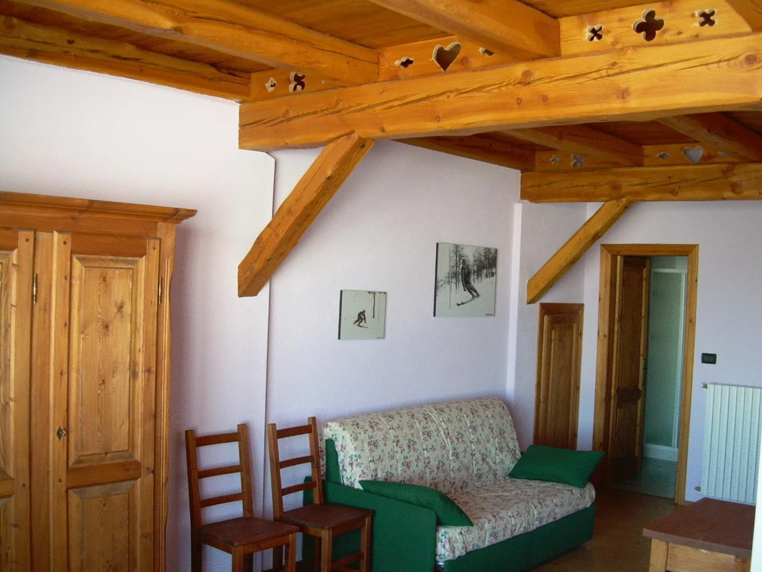 Seating area in Tana Della Volpe