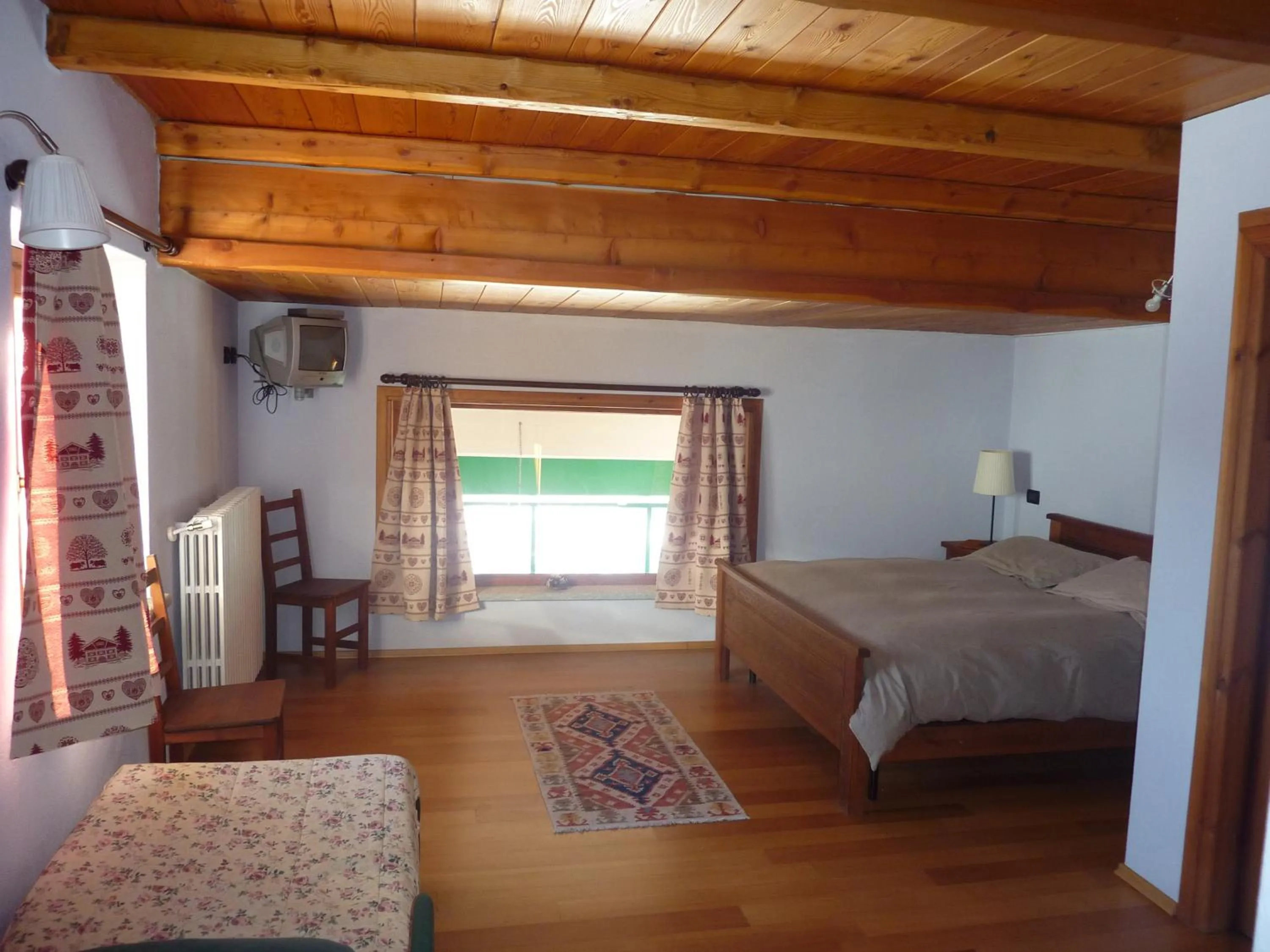 Photo of the whole room, Bed in Tana Della Volpe