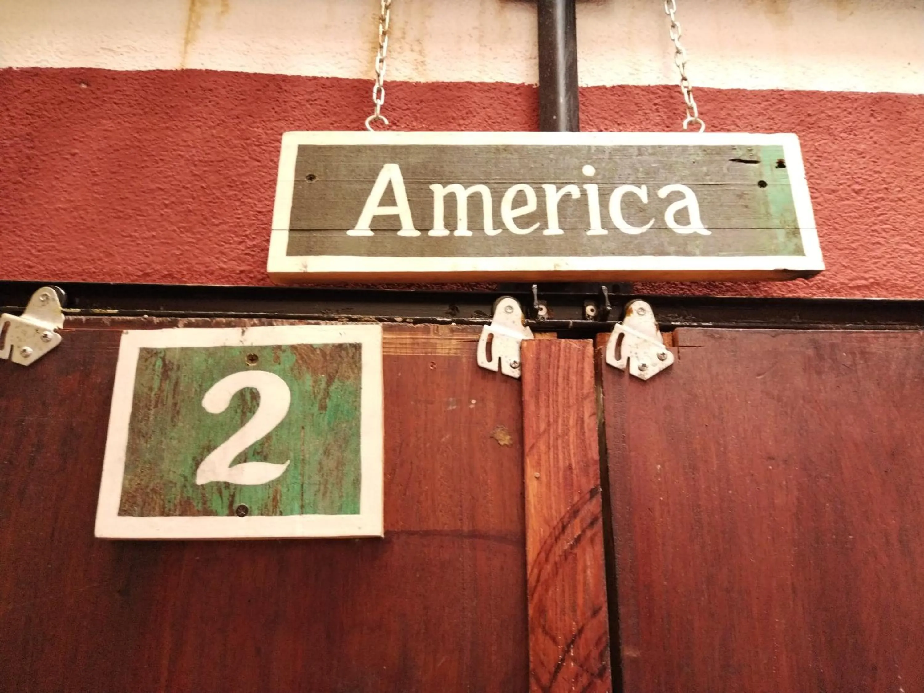 Text overlay in Hotel Casa Chapultepec