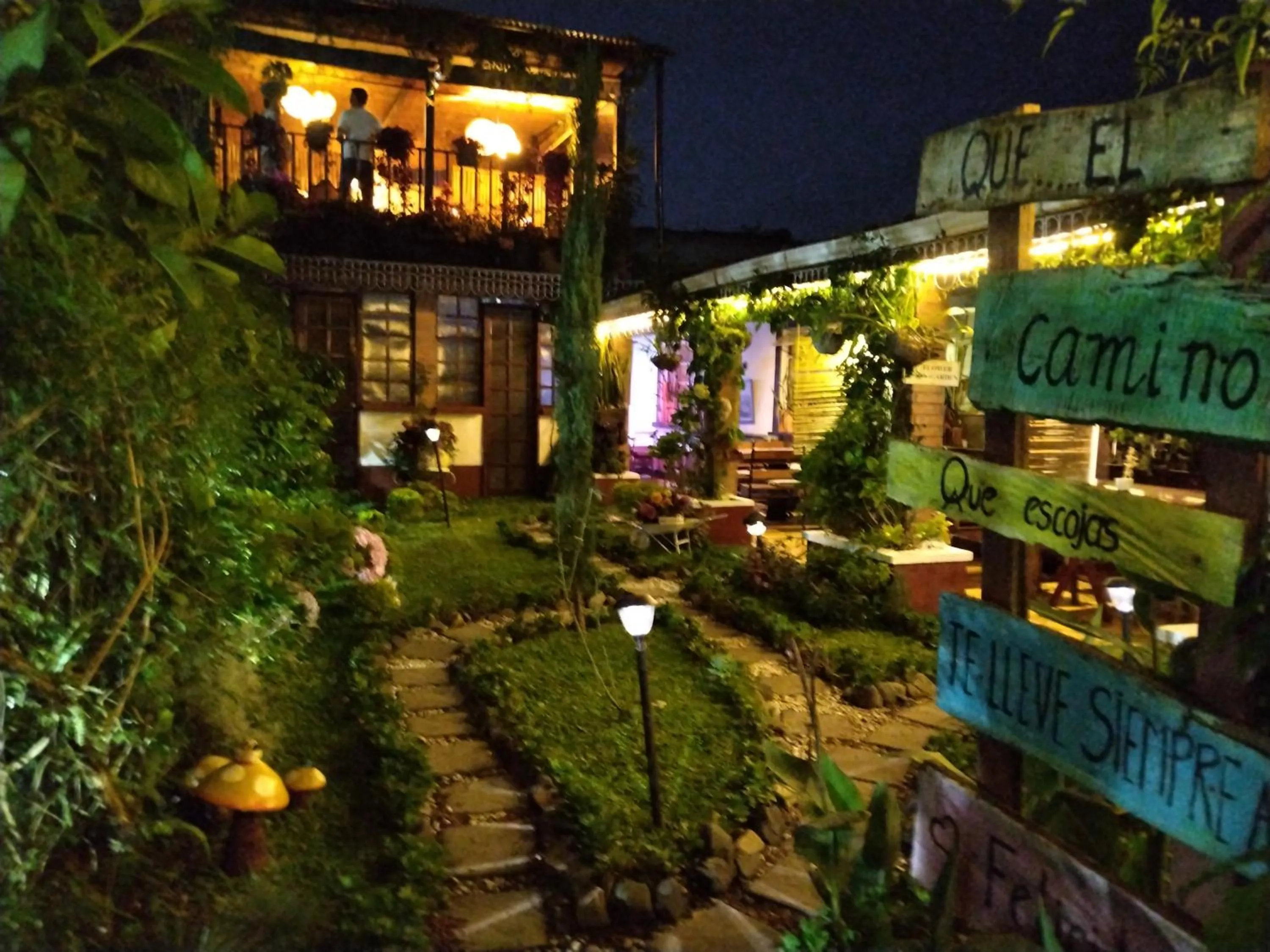 Night in Hotel Casa Chapultepec