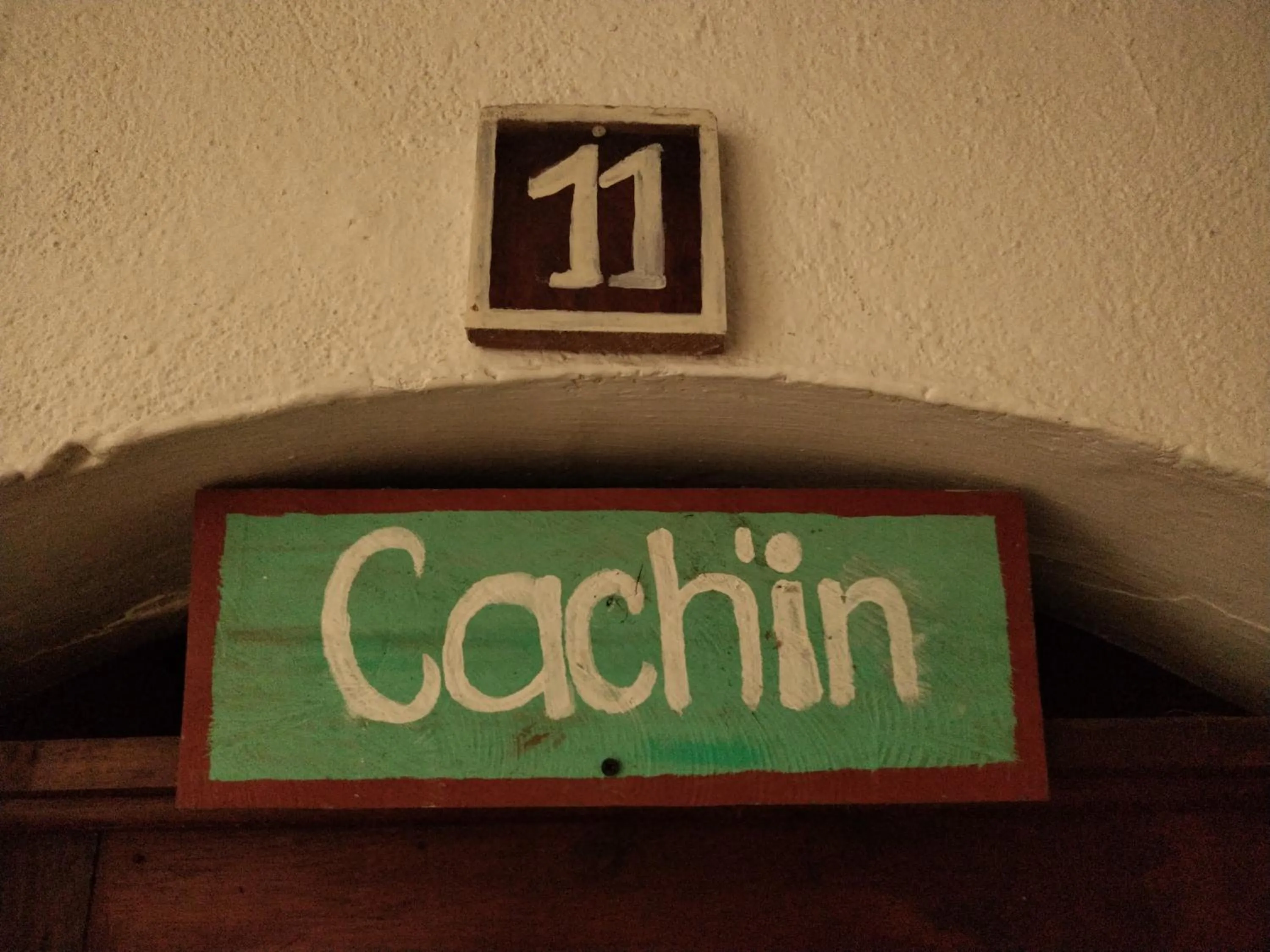 Text overlay in Hotel Casa Chapultepec