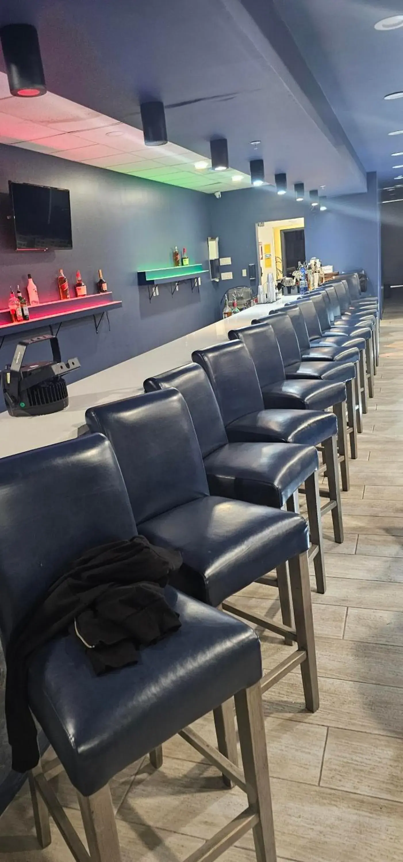 Restaurant/places to eat in Opal Hotel & Suites Restaurant/places to eat in Opal Hotel & Suites