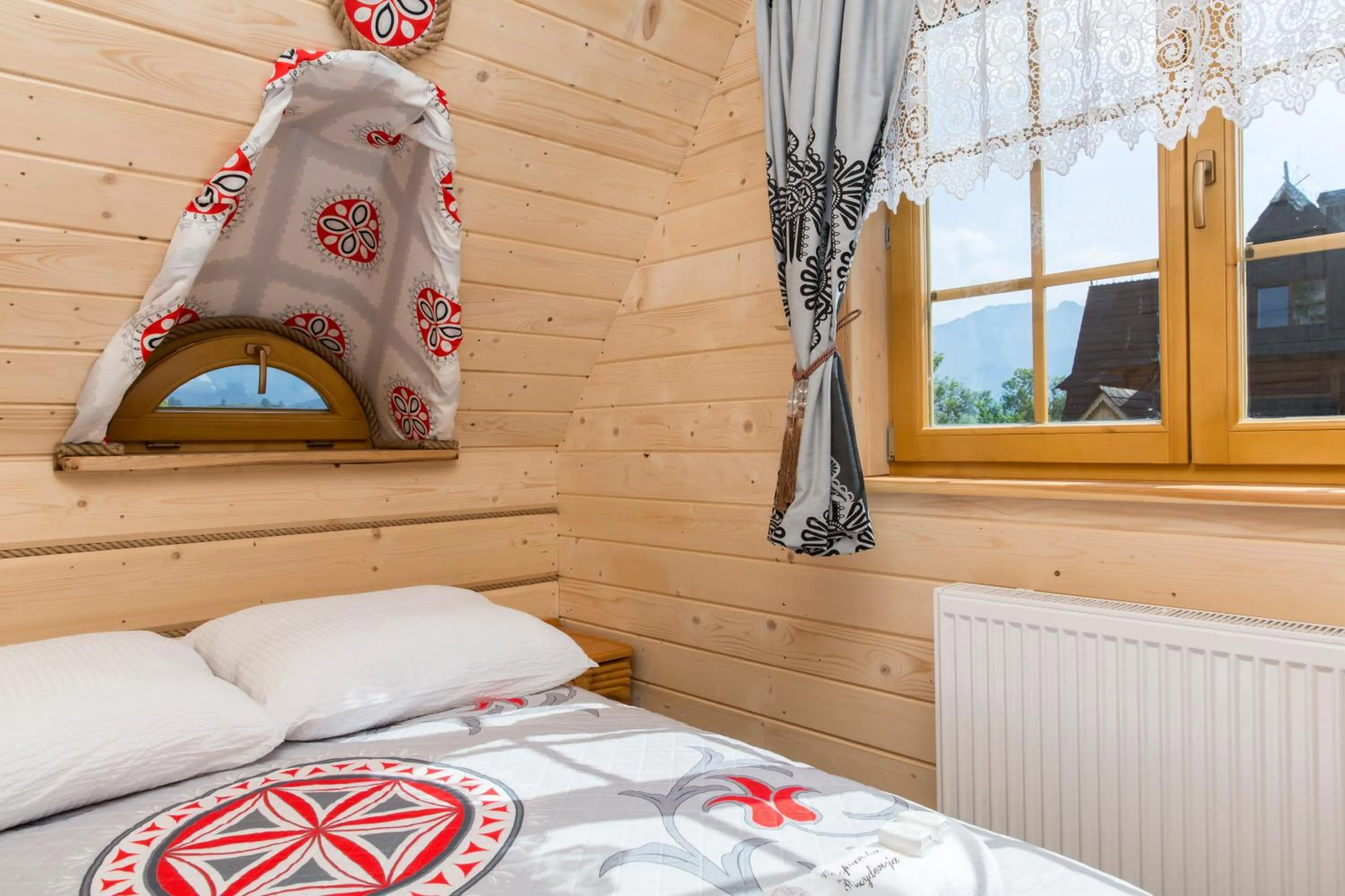 Photo of the whole room, Bed in Domek z Widokiem Harenda View Cottage with a view Harenda View-Zakopane