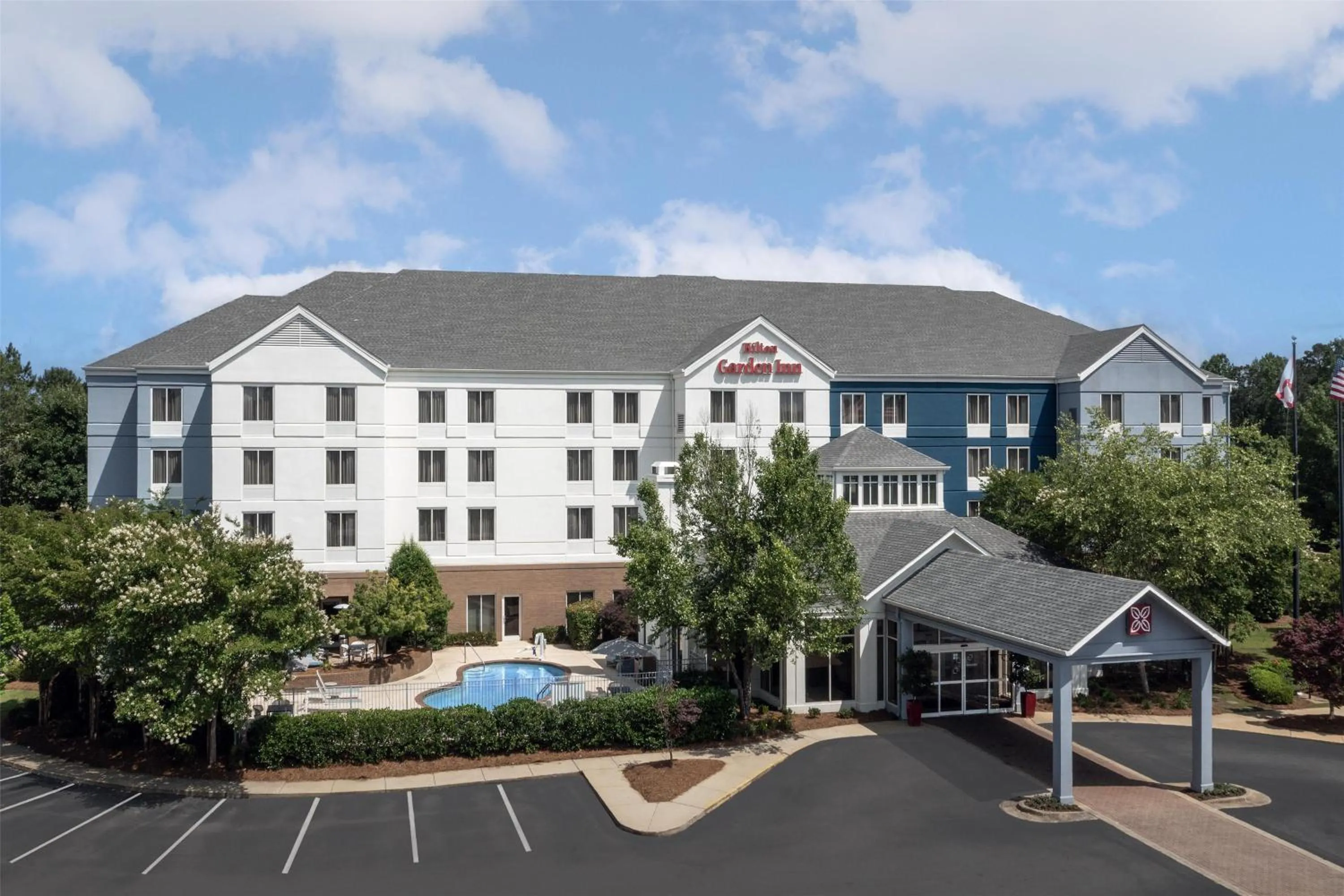 Property building in Hilton Garden Inn Auburn/Opelika