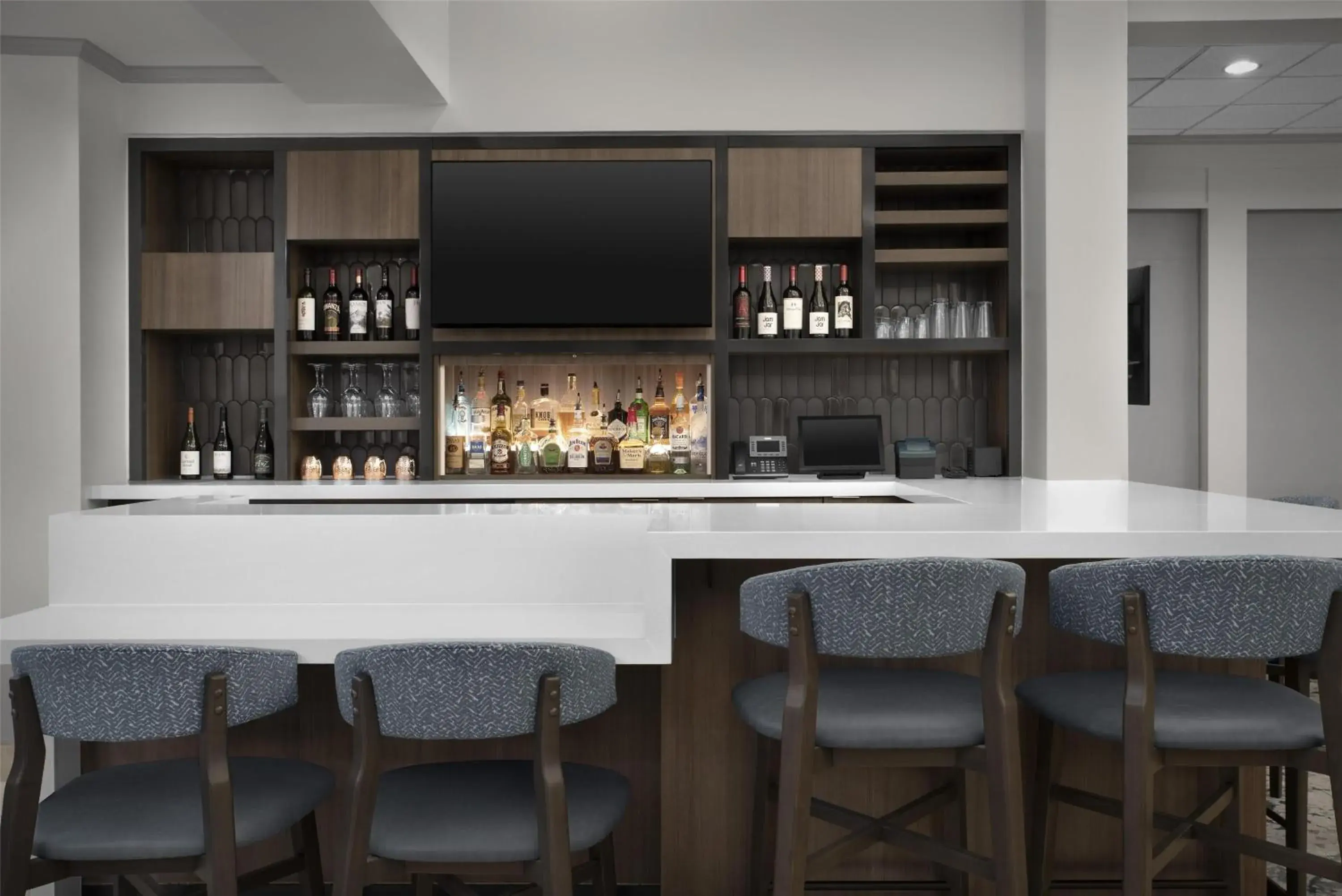 Lounge or bar in Hilton Garden Inn Auburn/Opelika Lounge or bar in Hilton Garden Inn Auburn/Opelika