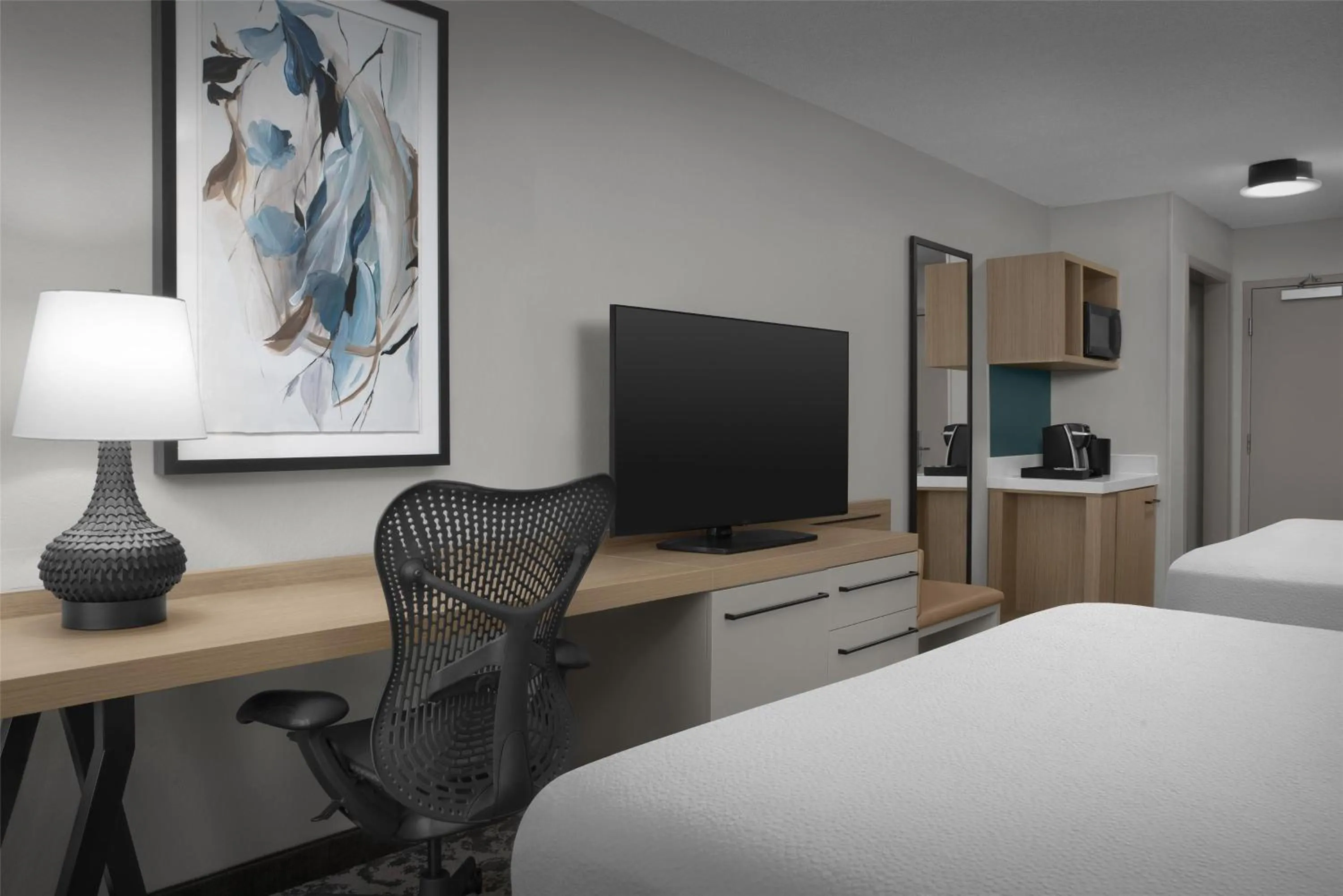 Bed in Hilton Garden Inn Auburn/Opelika