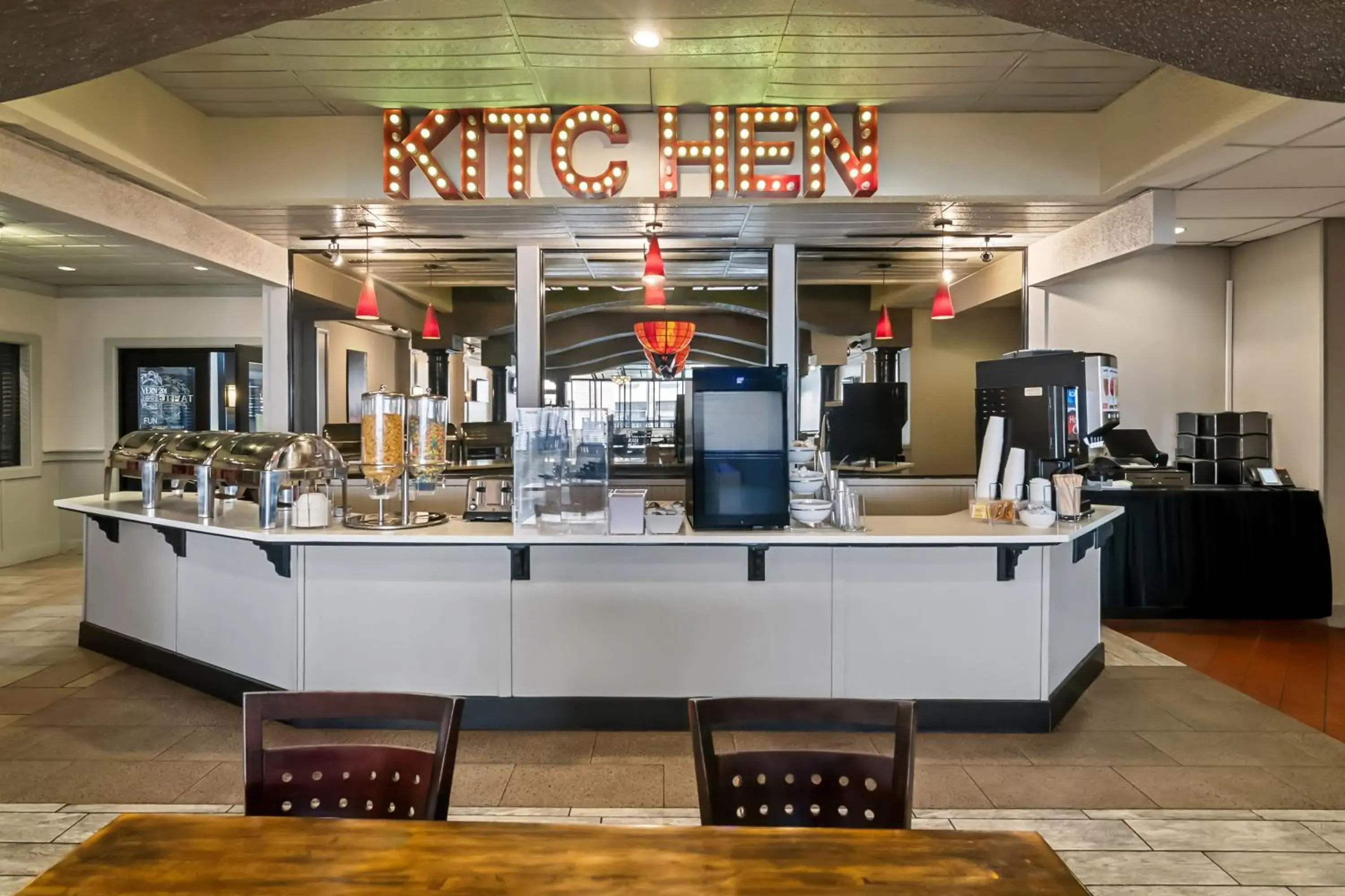 Breakfast in Clarion Inn Breakfast in Clarion Inn