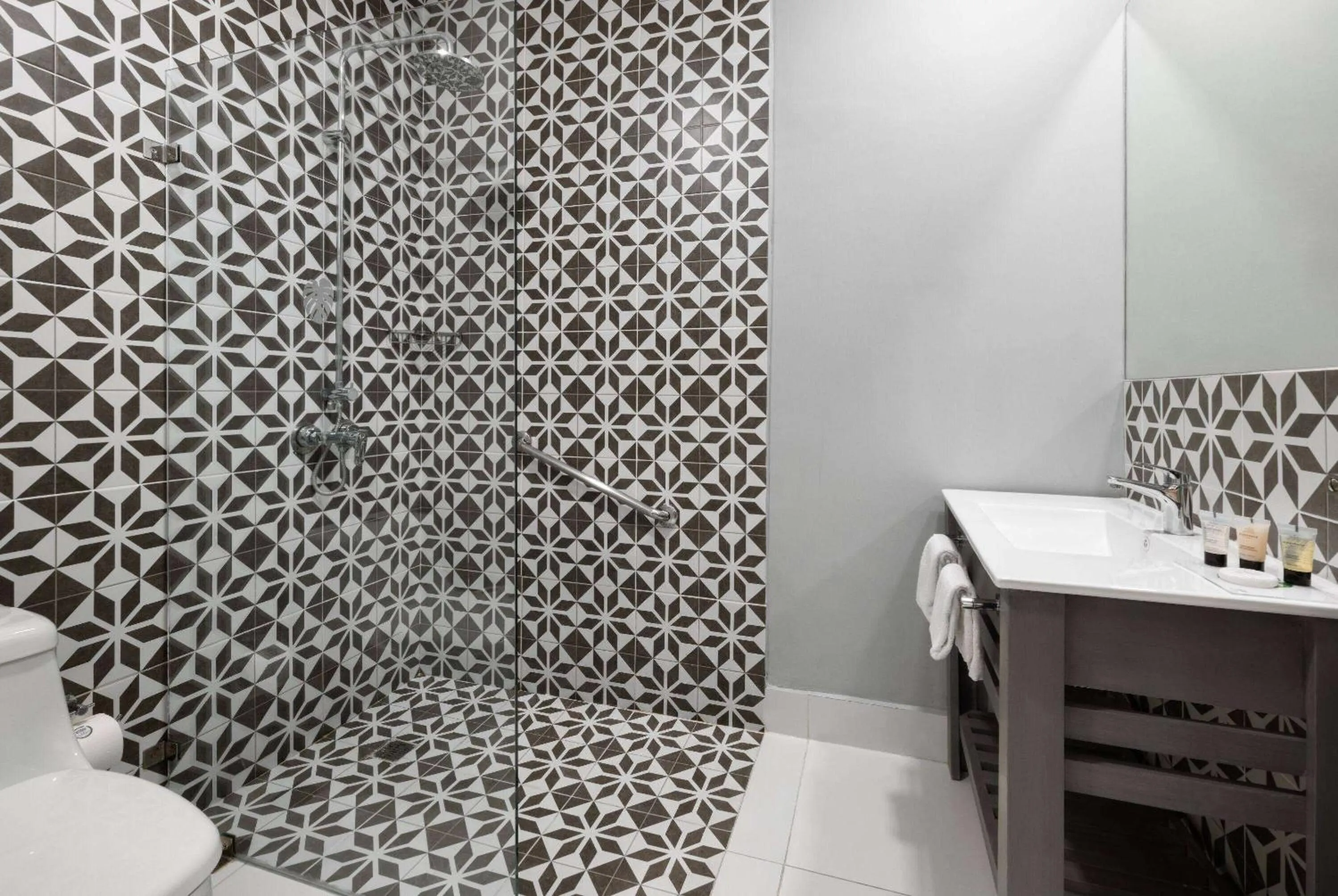 TV and multimedia in Gran Hotel Europa Santo Domingo Trademark Collection by Wyndham