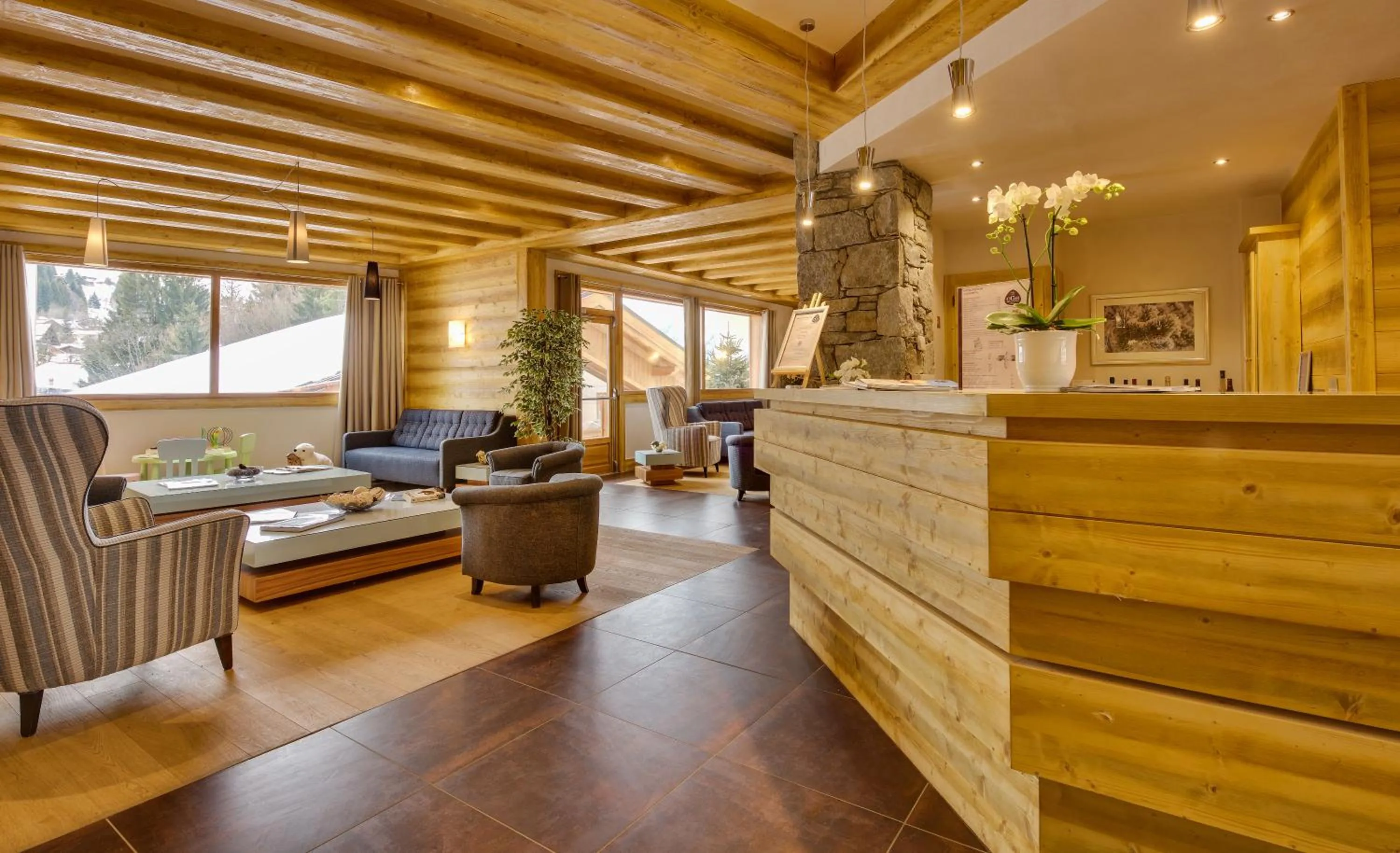 Lobby or reception in CGH Résidence Boutique Les Chalets de Léana