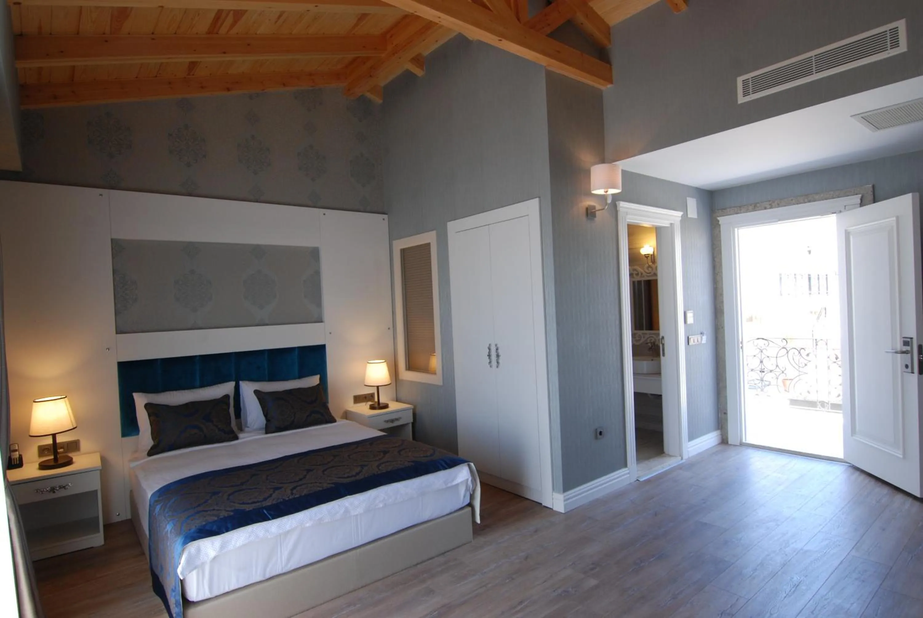 Photo of the whole room, Bed in Alaçatı The Design Hotel