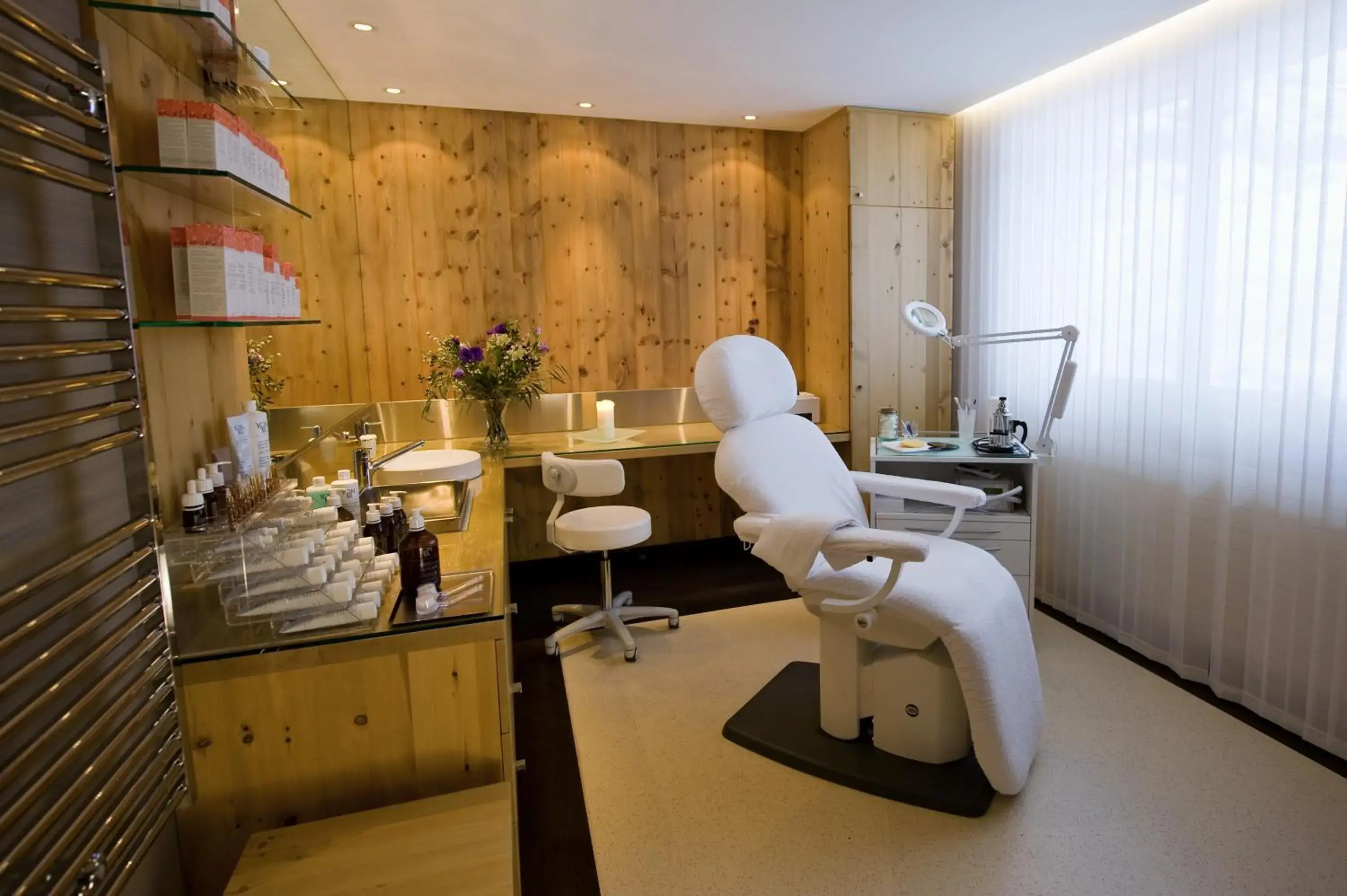 Spa and wellness centre/facilities in Beausite Park Hotel & Spa Spa and wellness centre/facilities in Beausite Park Hotel & Spa