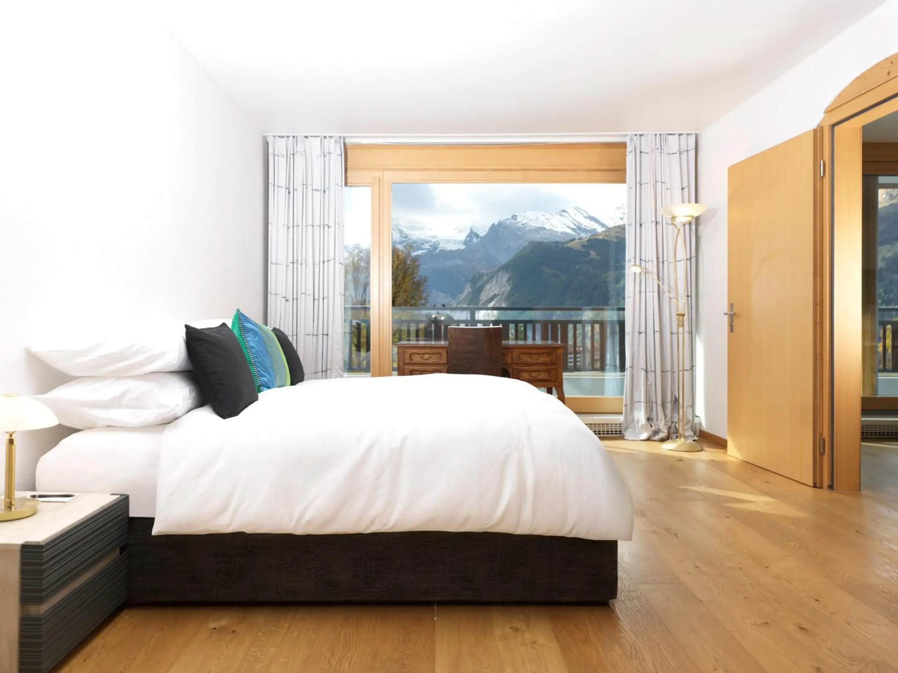 View (from property/room), Bed in Beausite Park Hotel & Spa View (from property/room), Bed in Beausite Park Hotel & Spa