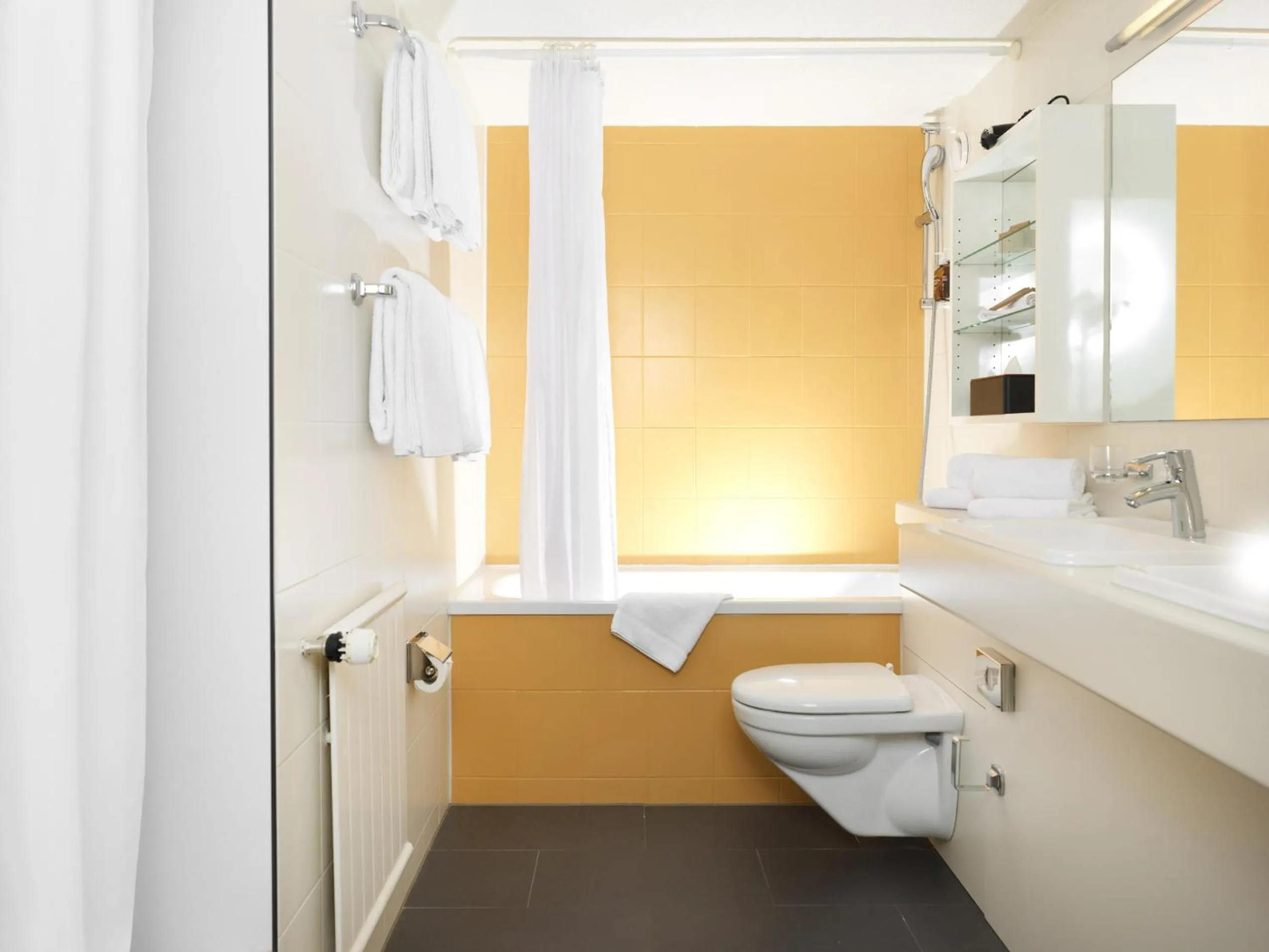 Bathroom in Beausite Park Hotel & Spa