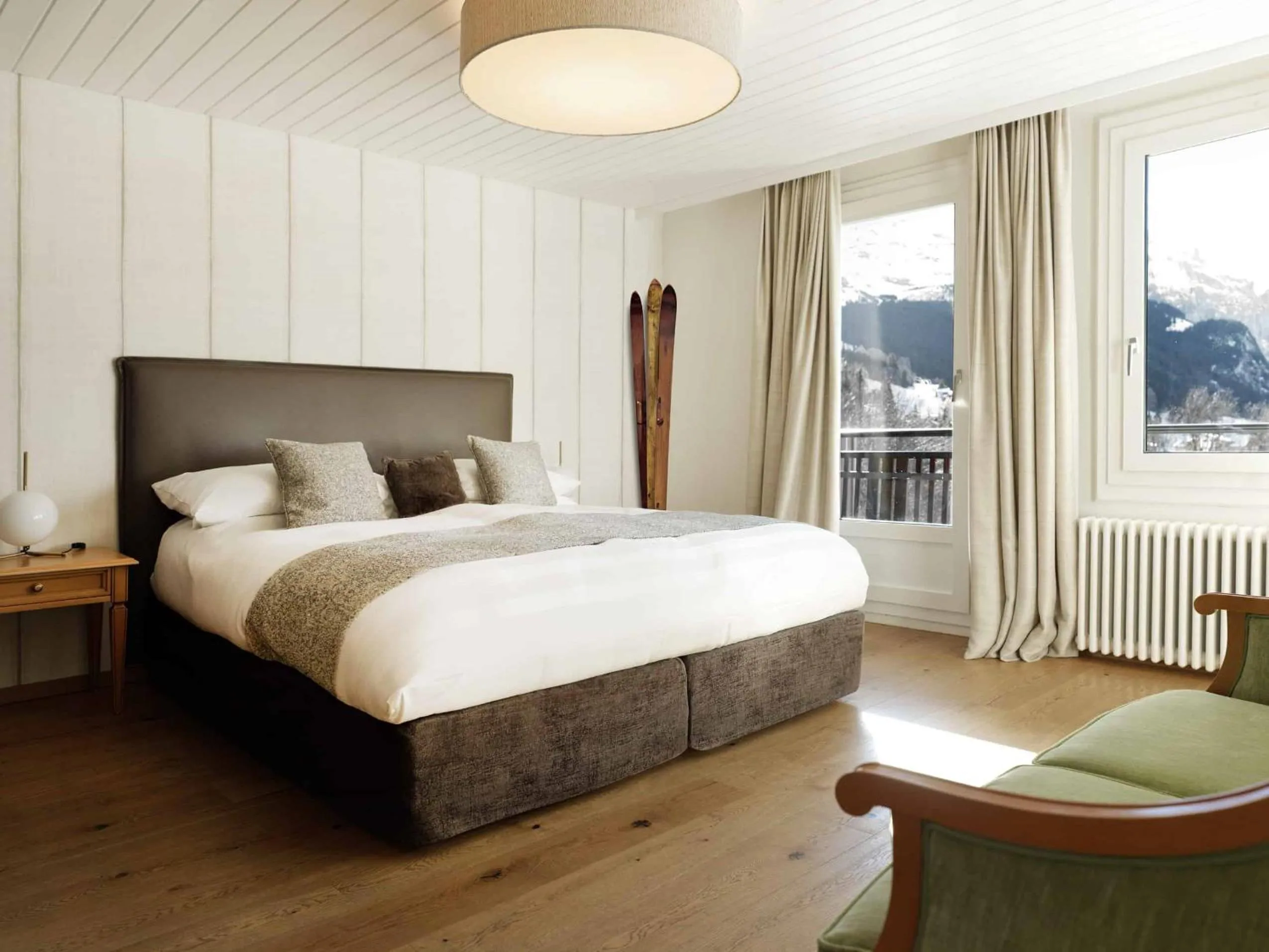 Bed in Beausite Park Hotel & Spa