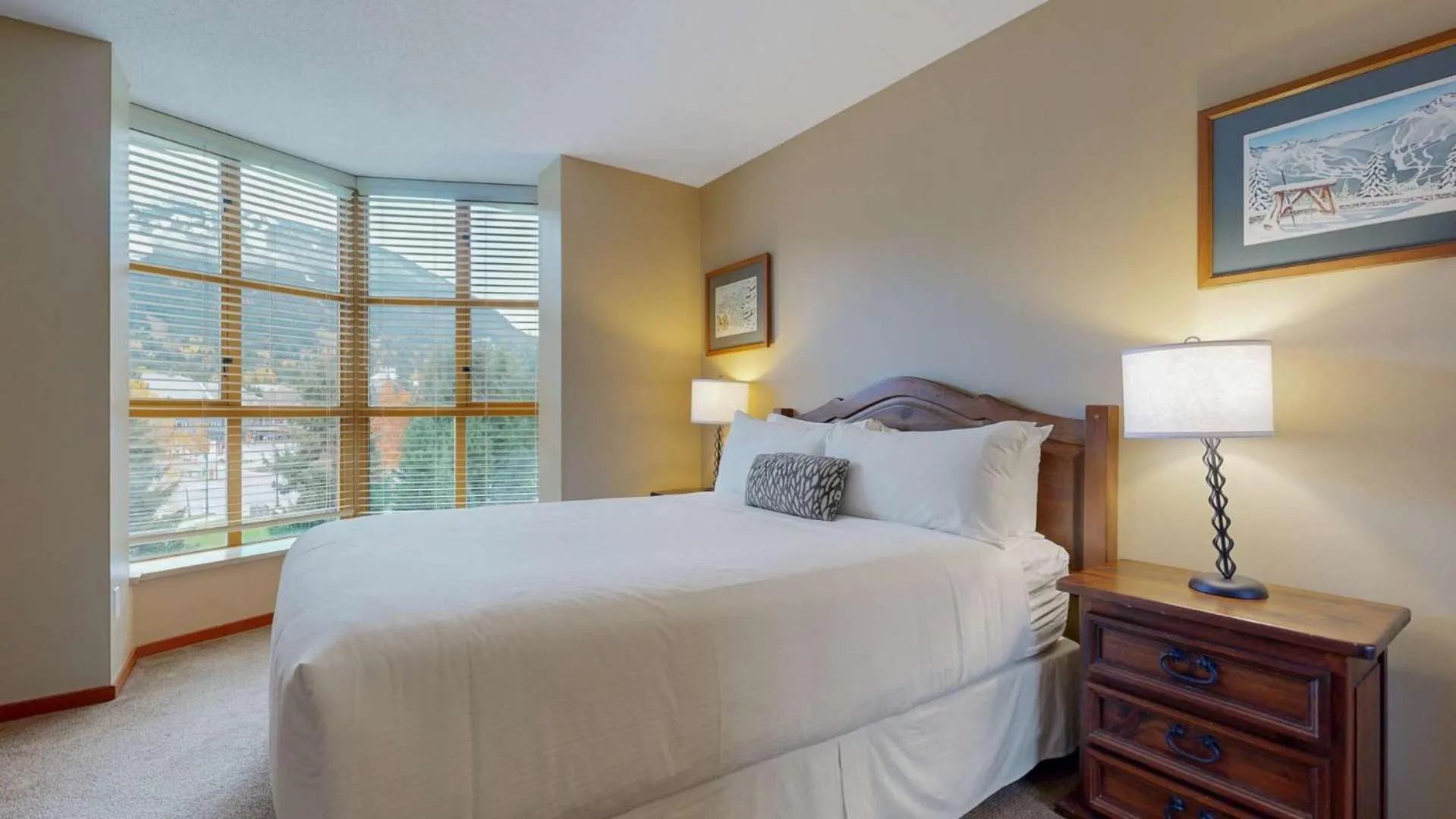 Bed in Cascade Lodge