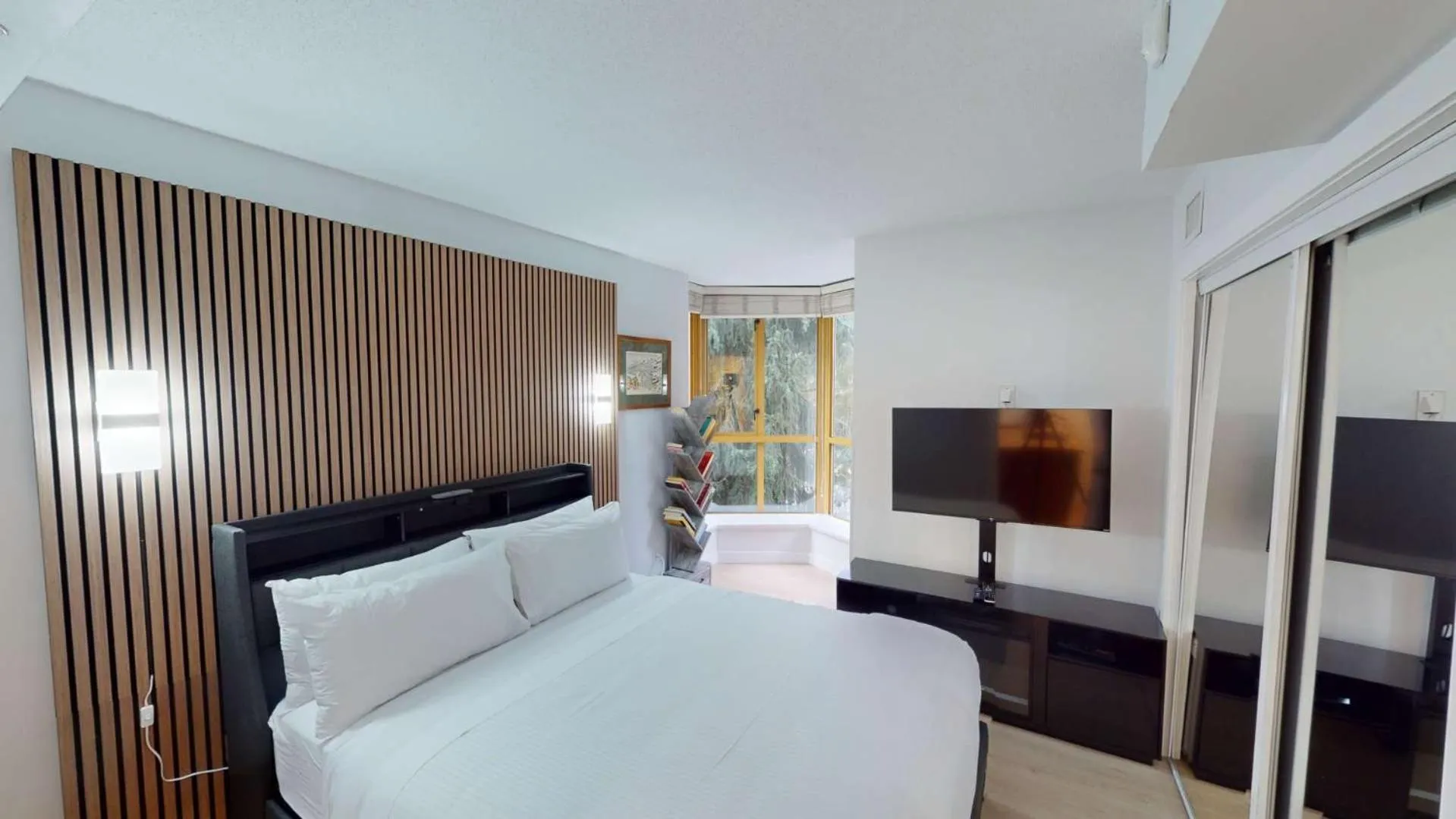 Bed in Cascade Lodge