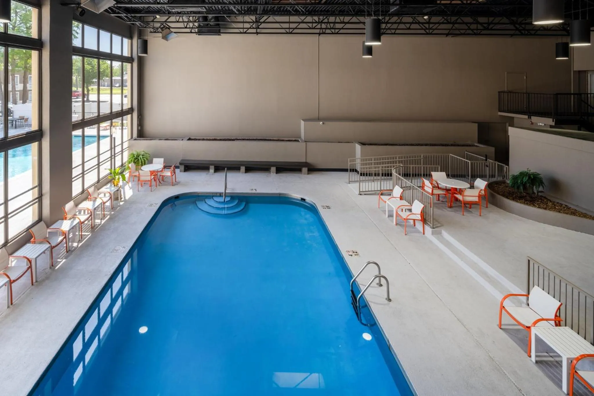 Swimming pool in Holiday Inn Blytheville by IHG