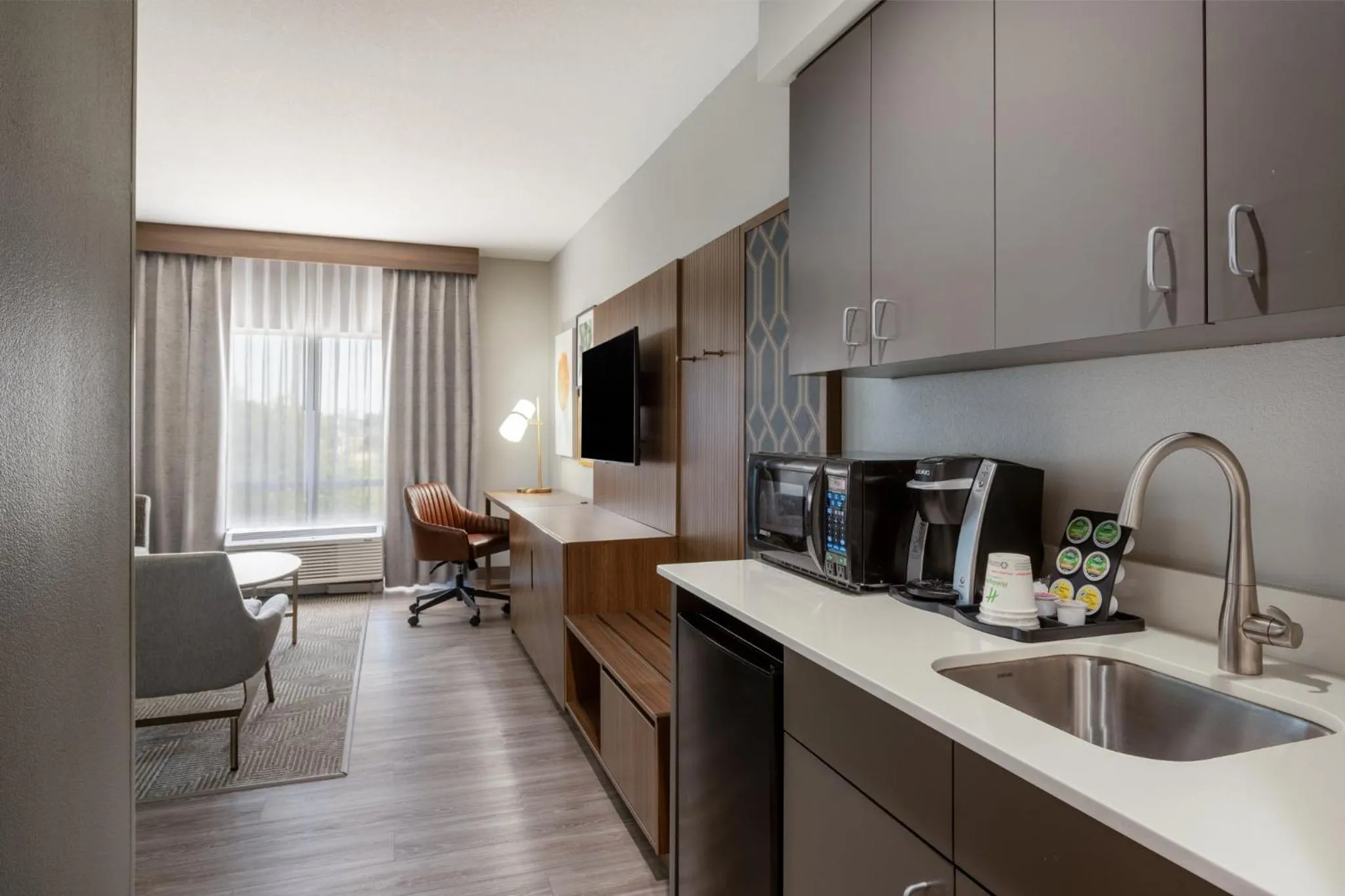 Photo of the whole room in Holiday Inn Blytheville by IHG